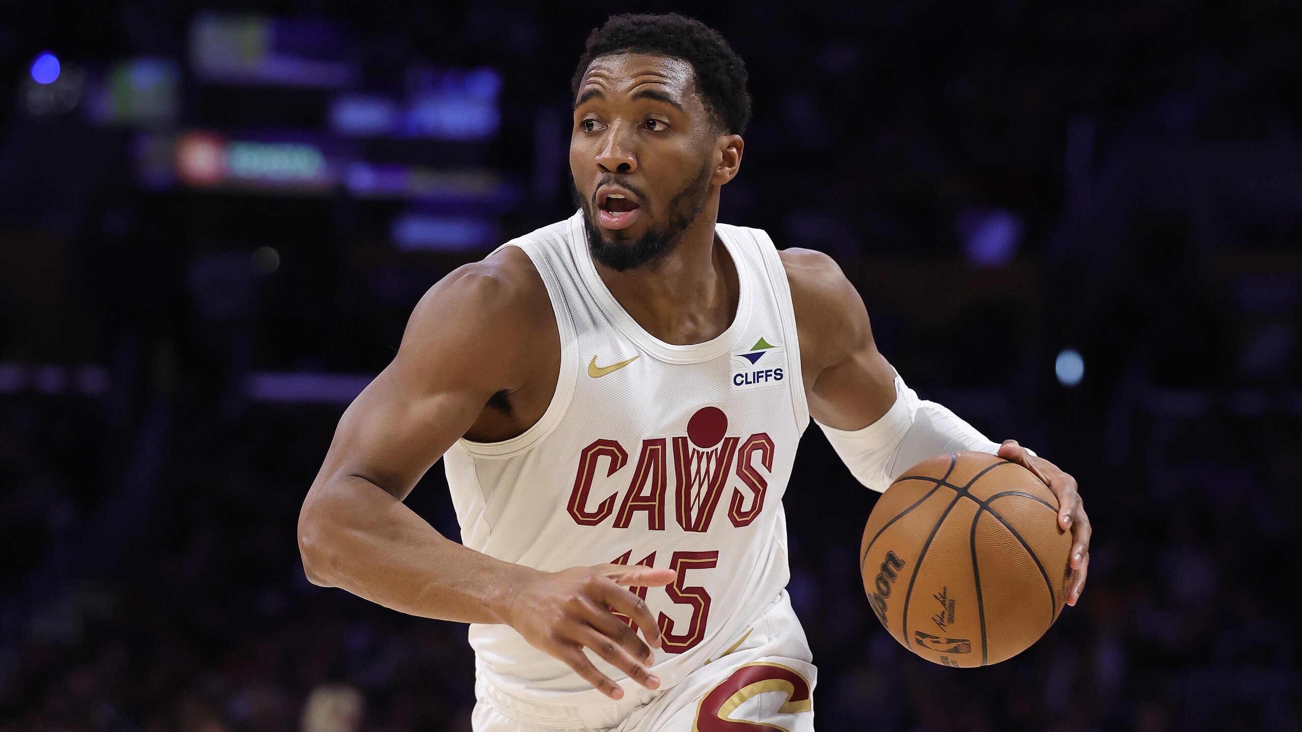 Cleveland Cavaliers v Los Angeles Lakers Cleveland Cavaliers v Los Angeles Lakers