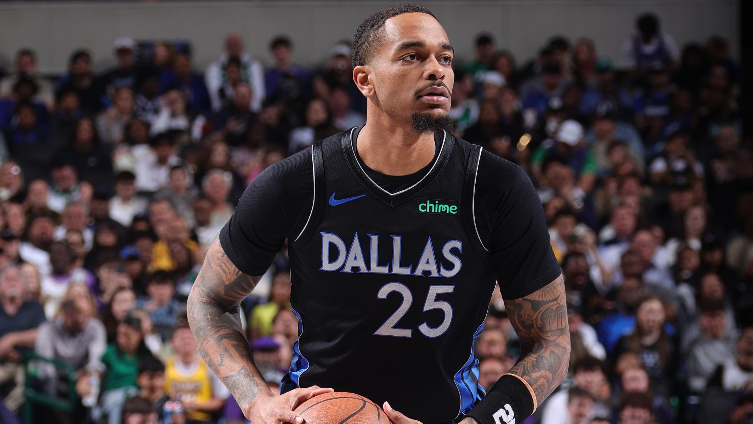 Los Angeles Lakers v Dallas Mavericks