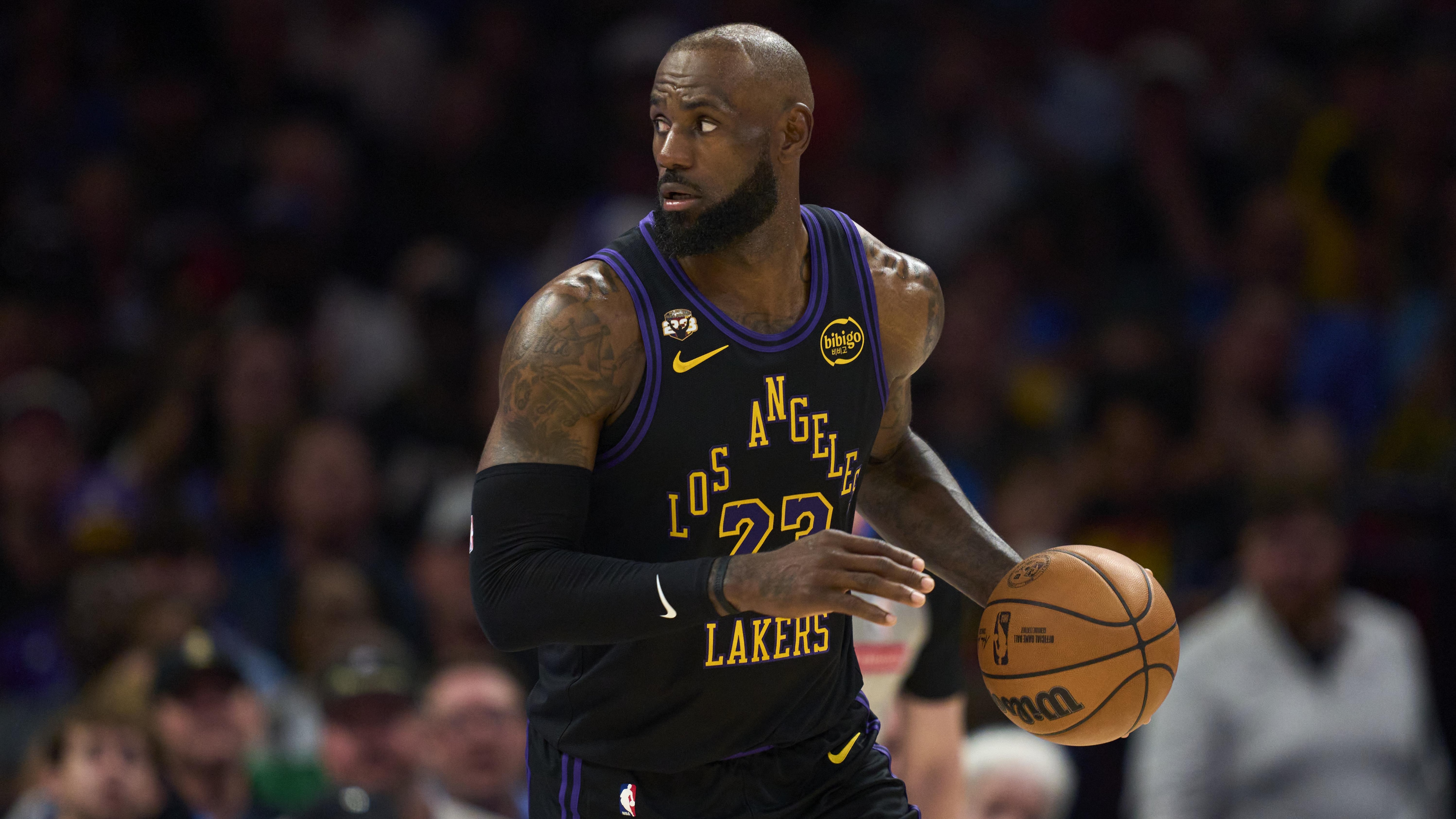 Los Angeles Lakers v Oklahoma City Thunder