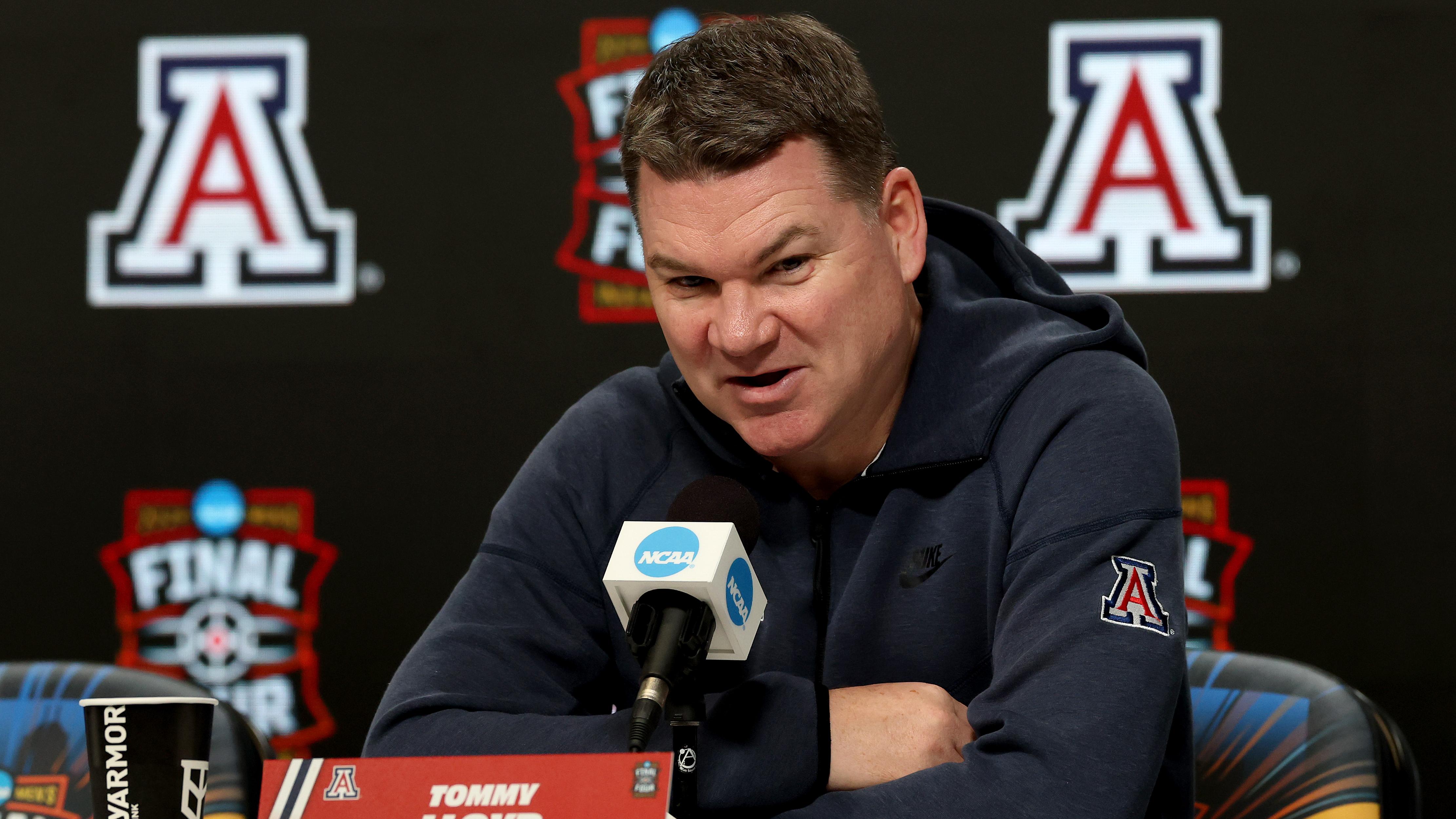 Tommy Lloyd Addresses Rumored Michael Jordan Call, UNC Contract Offer Revealed in New Report