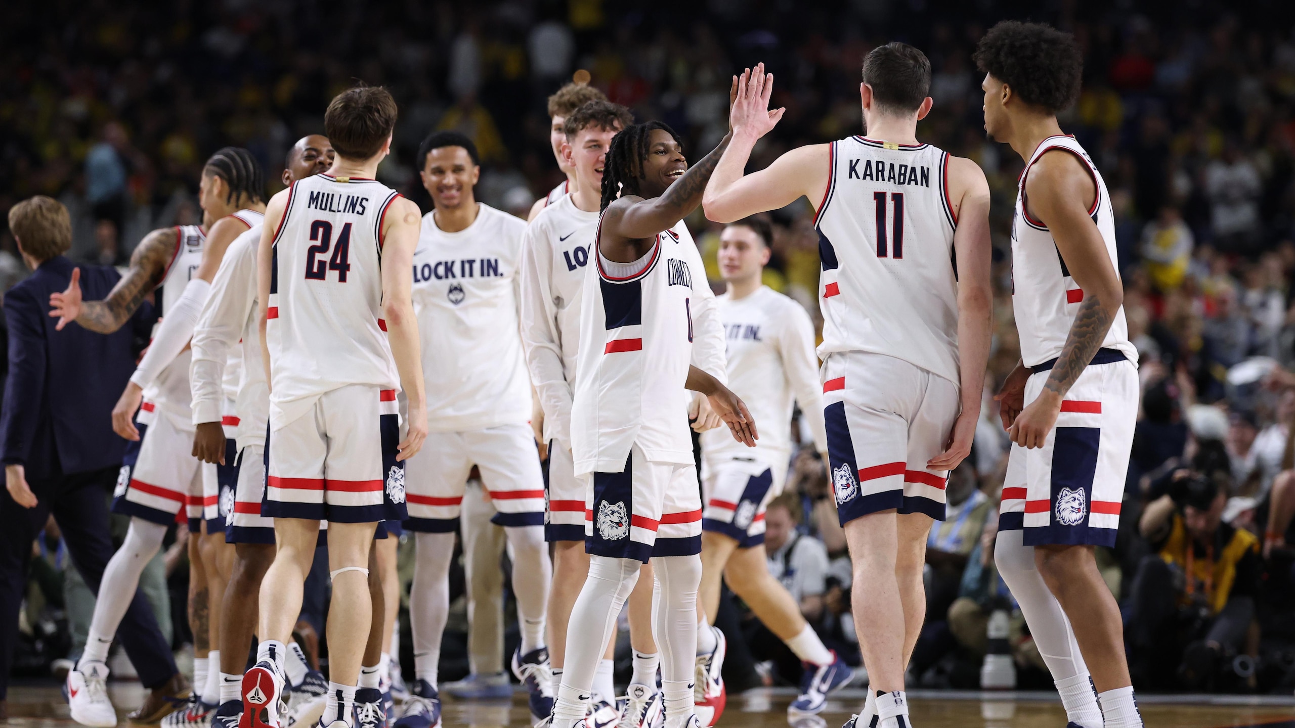 Illinois v UConn