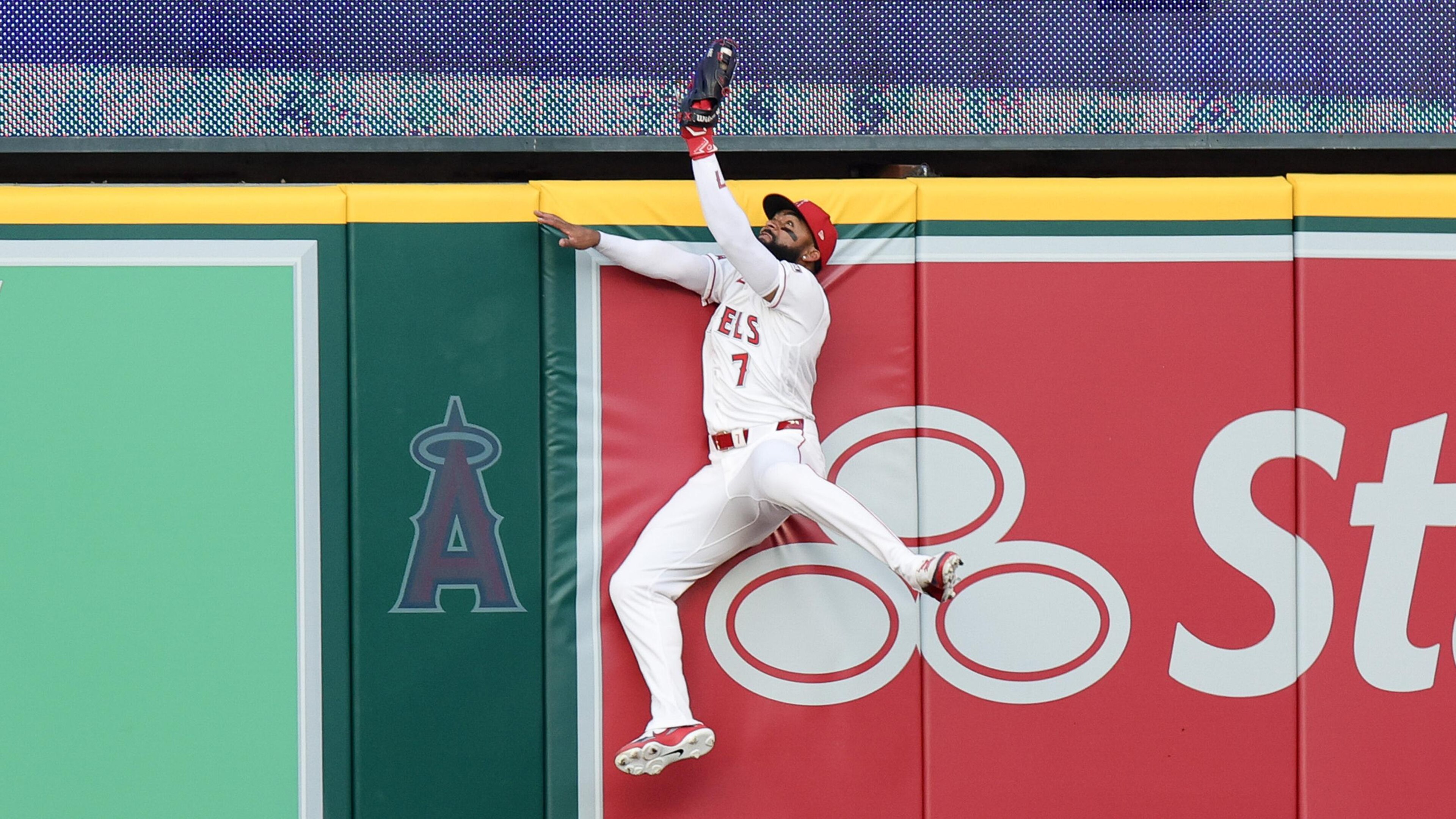 Seattle Mariners v Los Angeles Angels