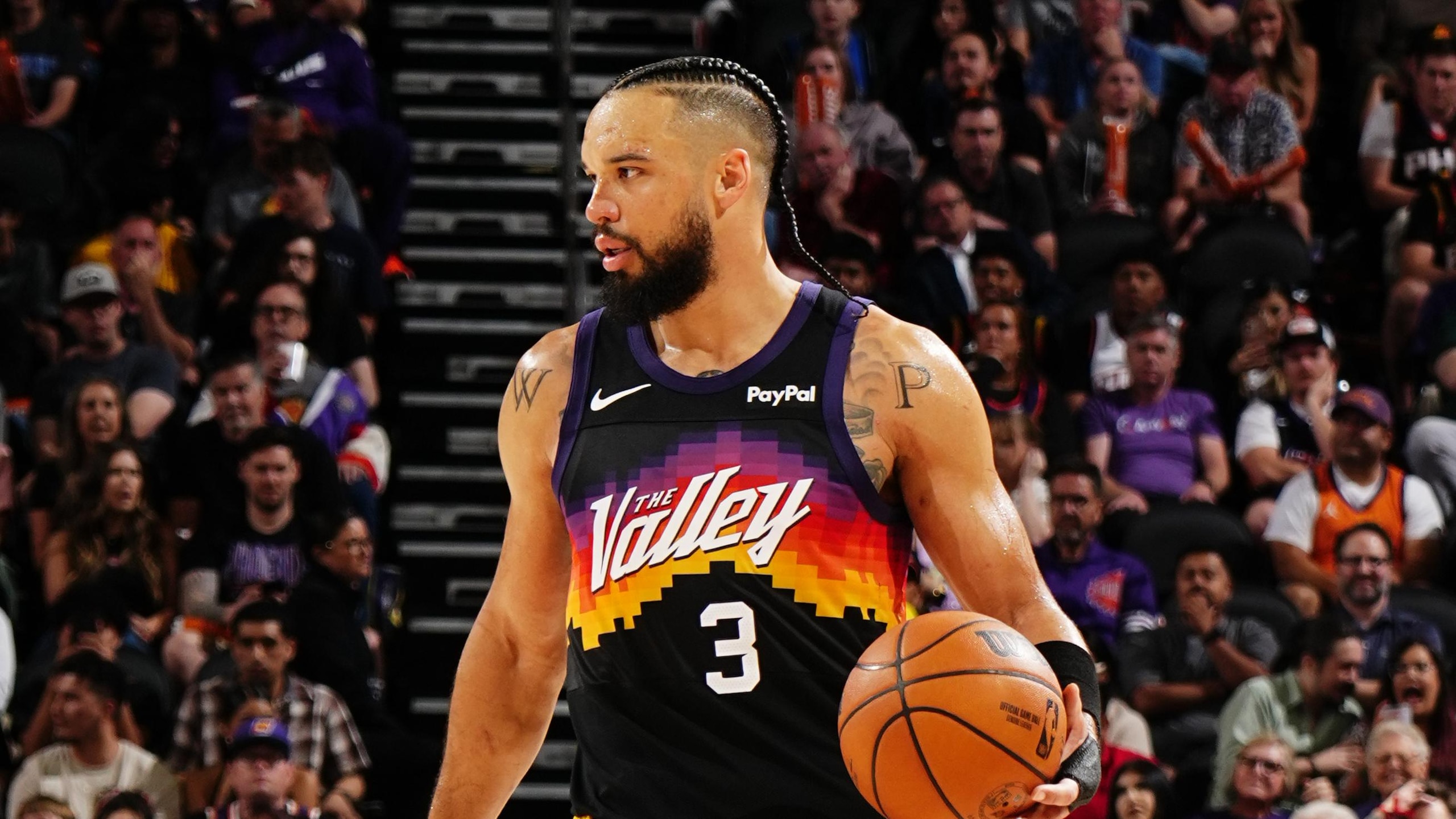 Dallas Mavericks v Phoenix Suns