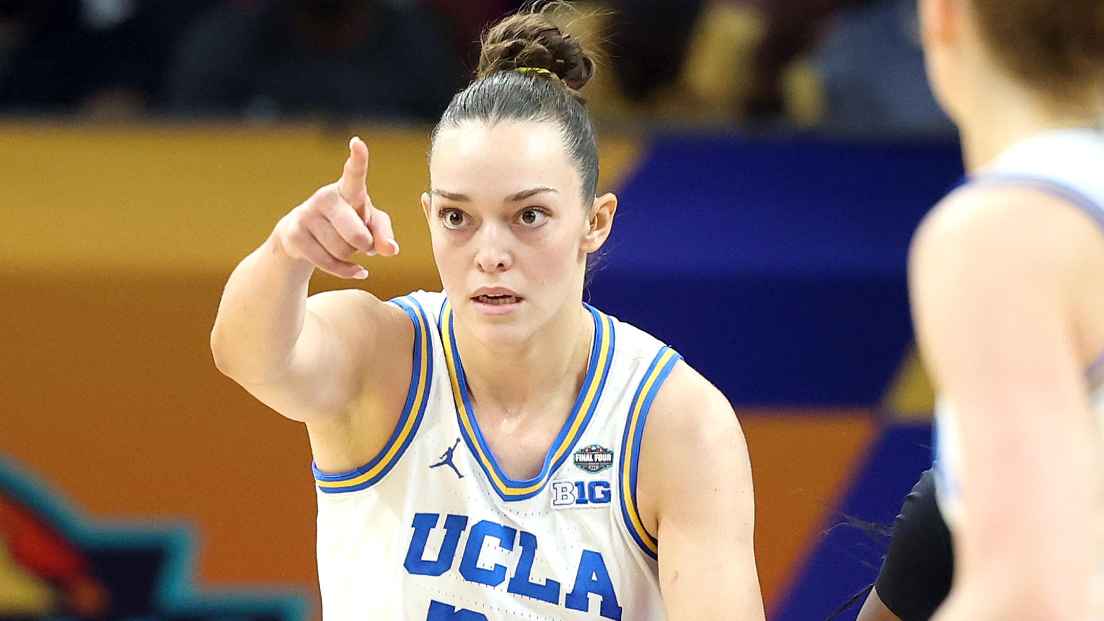 South Carolina v UCLA