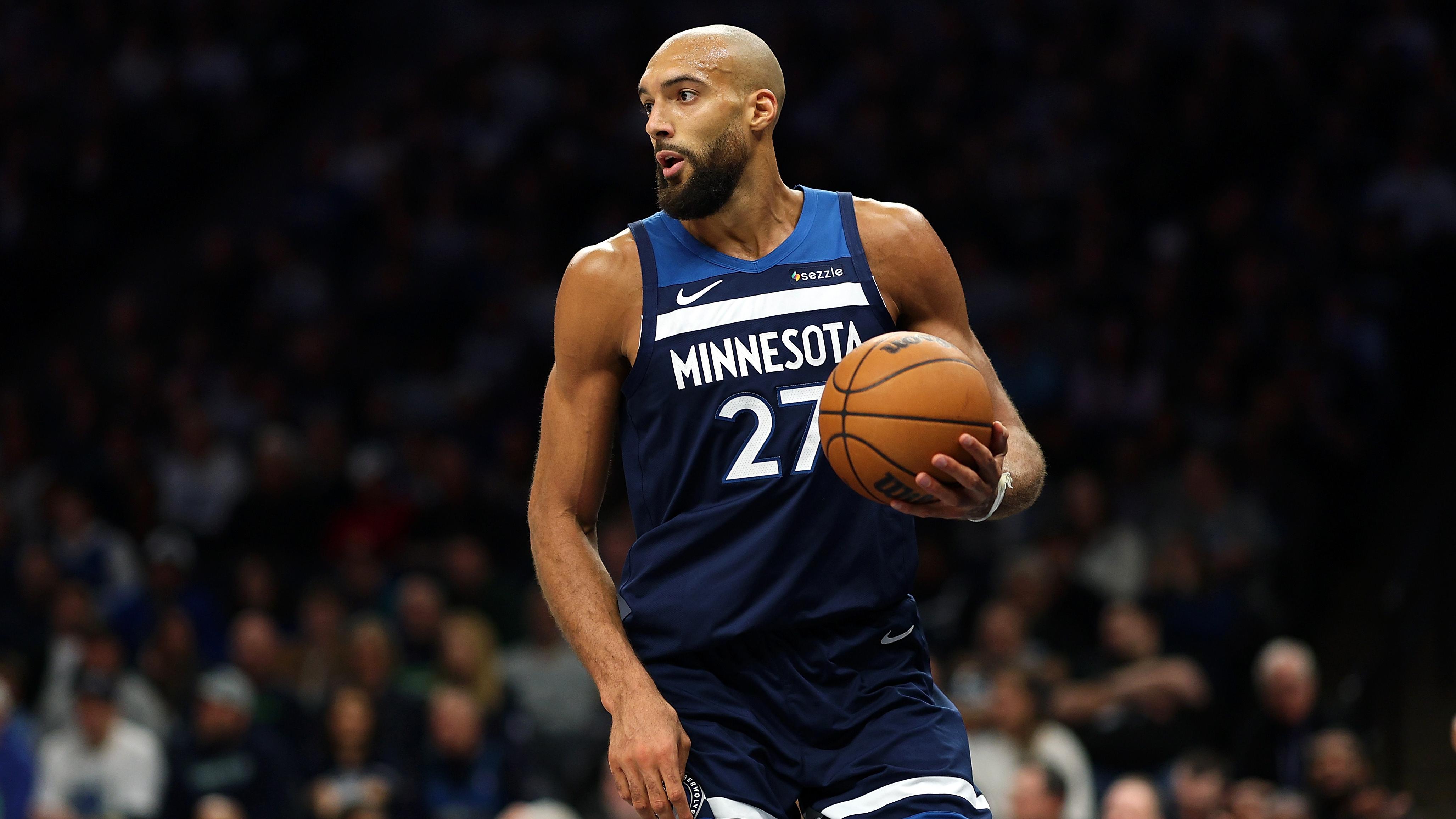 Charlotte Hornets v Minnesota Timberwolves