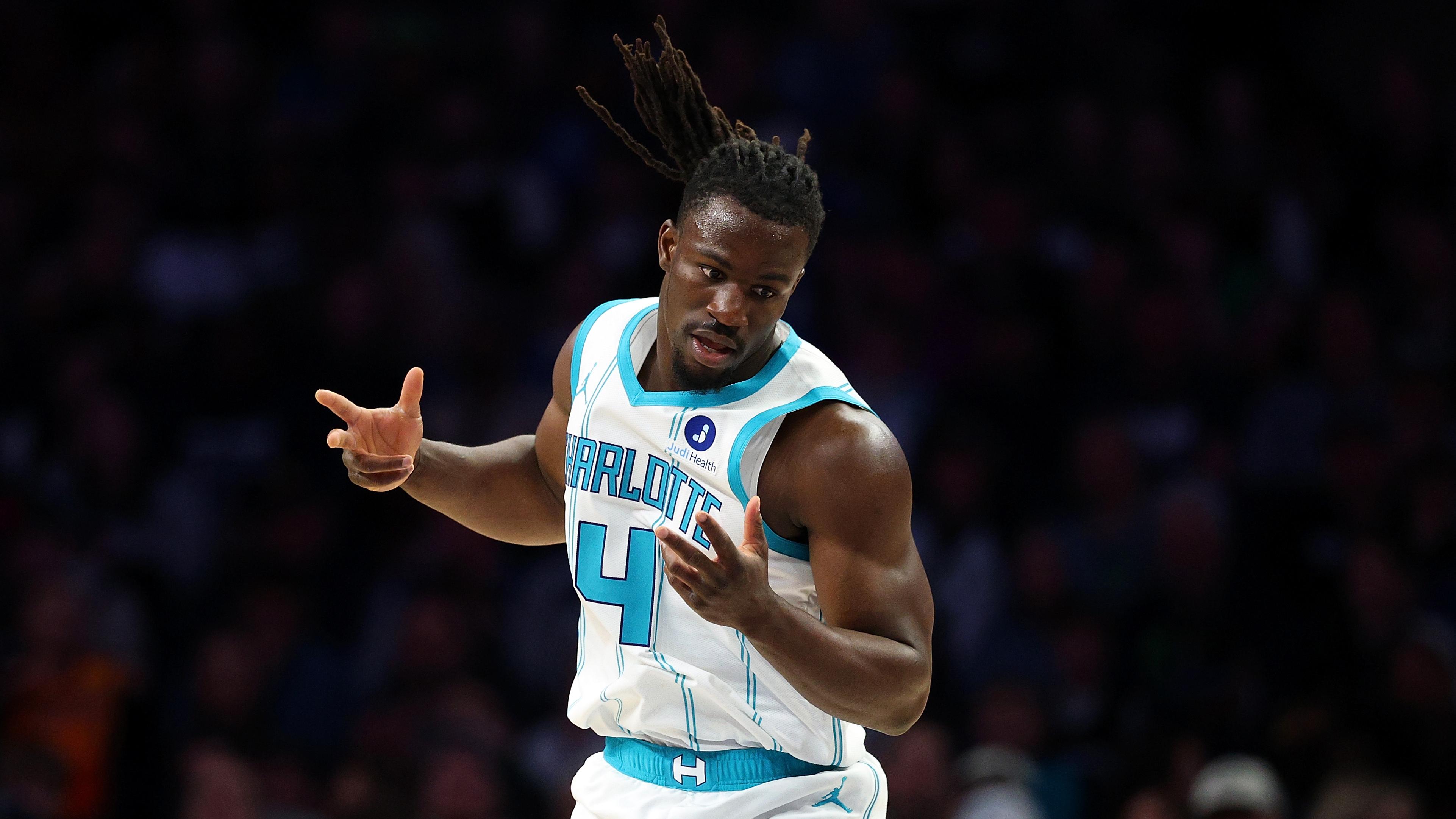 Charlotte Hornets v Minnesota Timberwolves