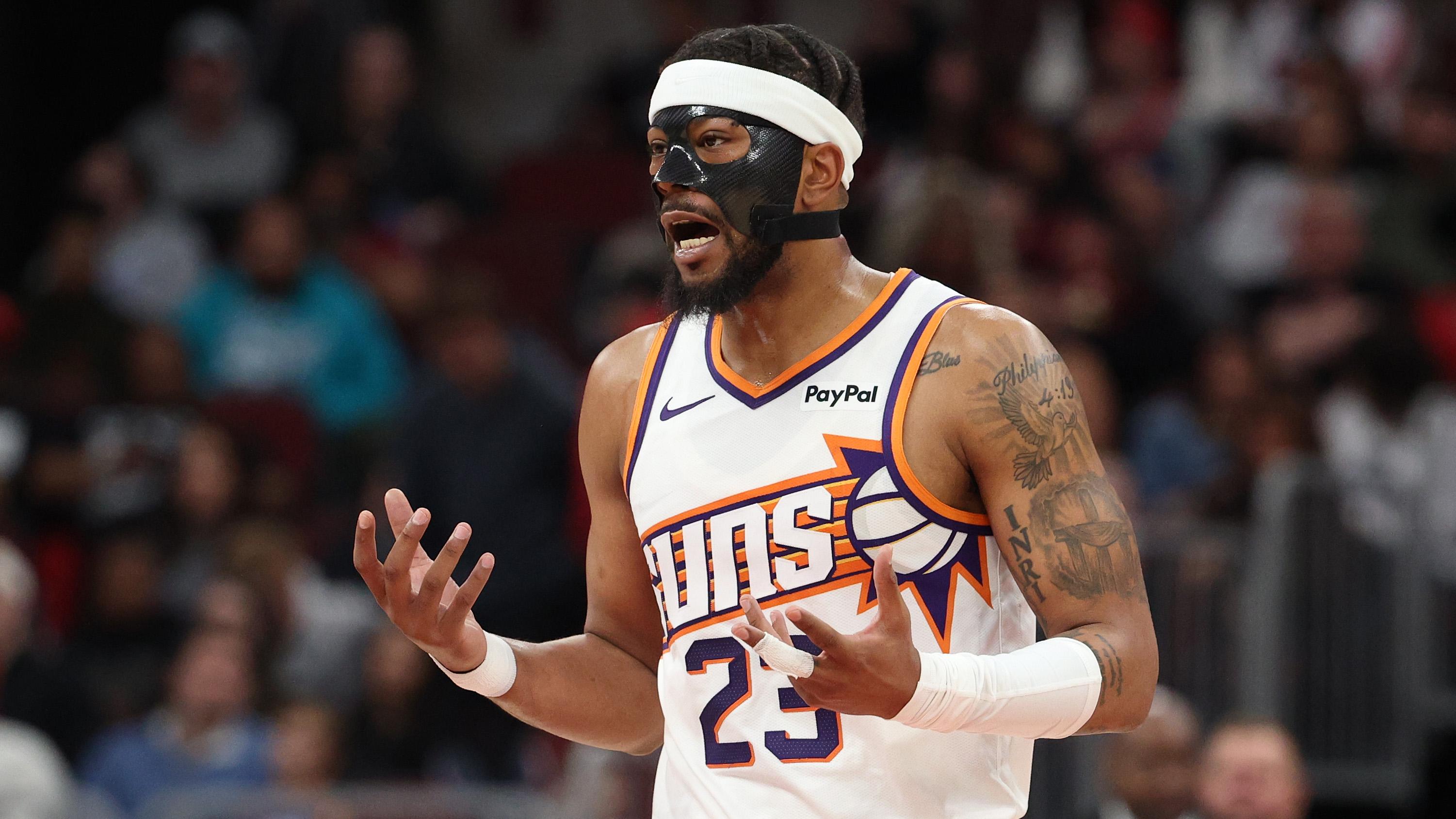 Phoenix Suns v Chicago Bulls