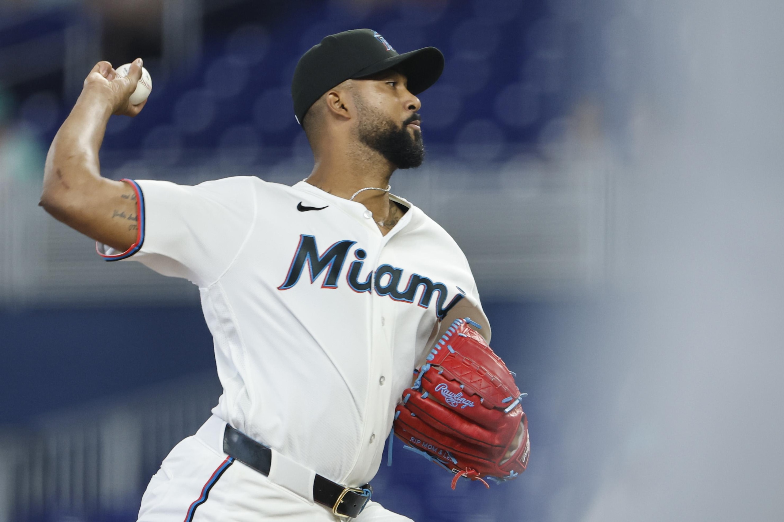 Chicago White Sox v Miami Marlins Chicago White Sox v Miami Marlins
