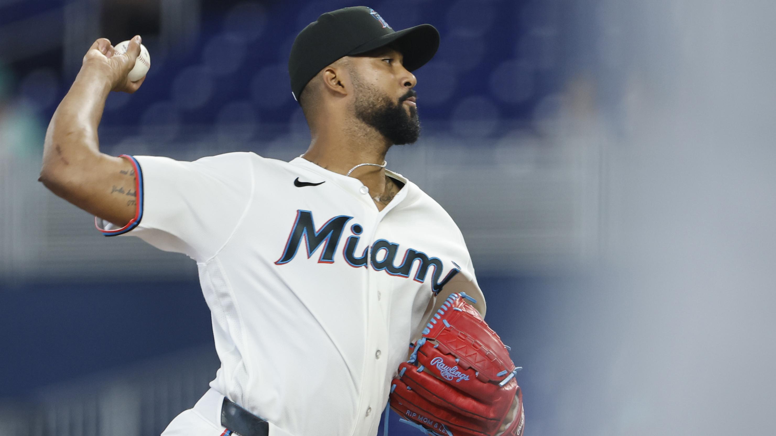 Chicago White Sox v Miami Marlins