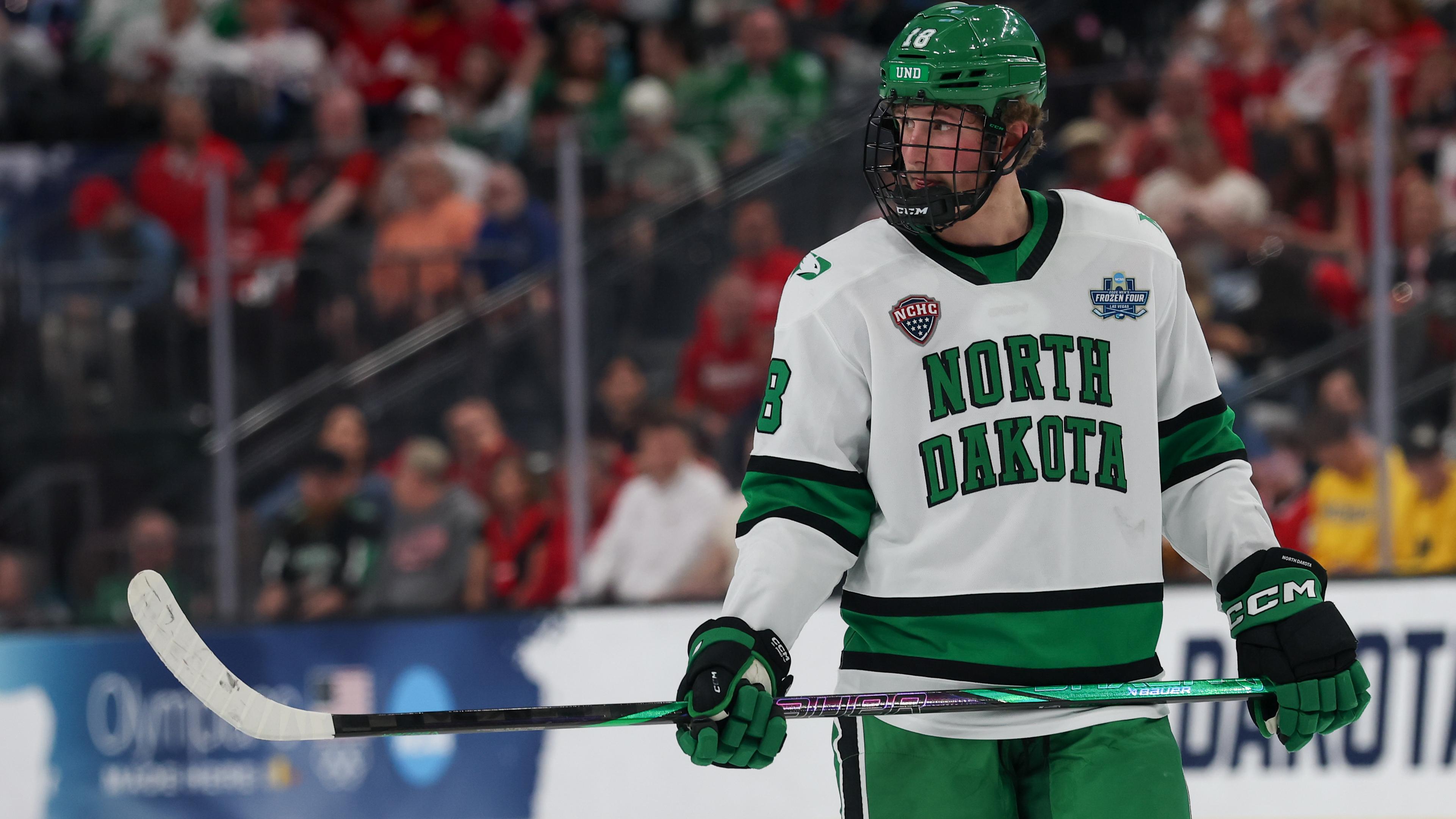 NCAA HOCKEY: APR 09 Men's Frozen Four Semifinal - Wisconsin v North Dakota