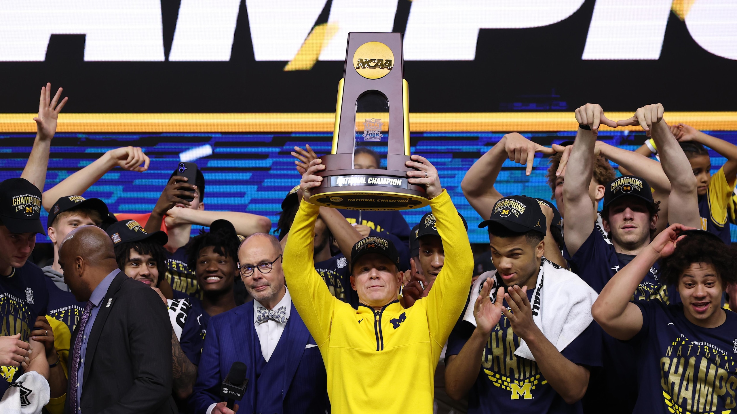 UConn v Michigan