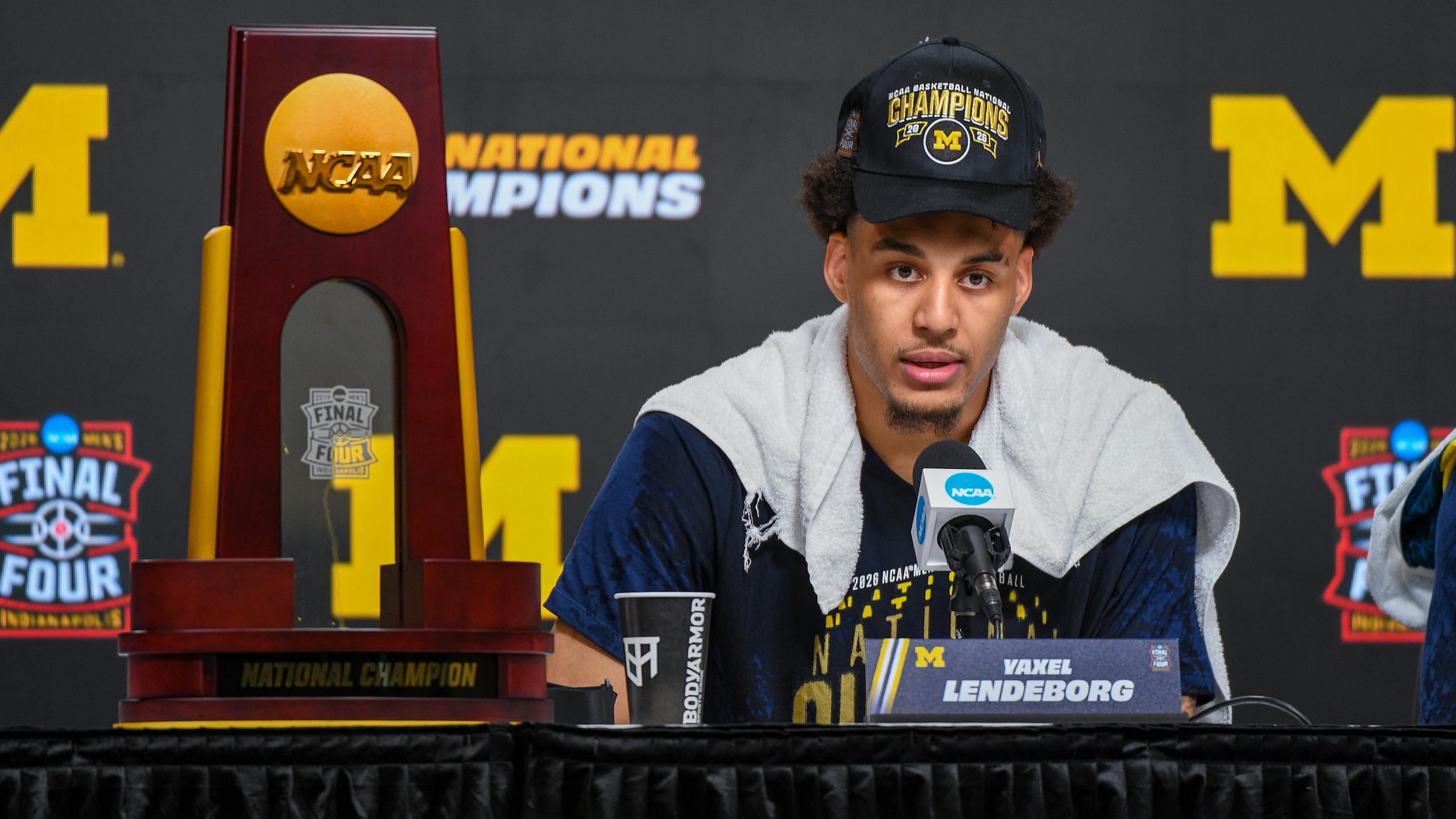 UConn v Michigan