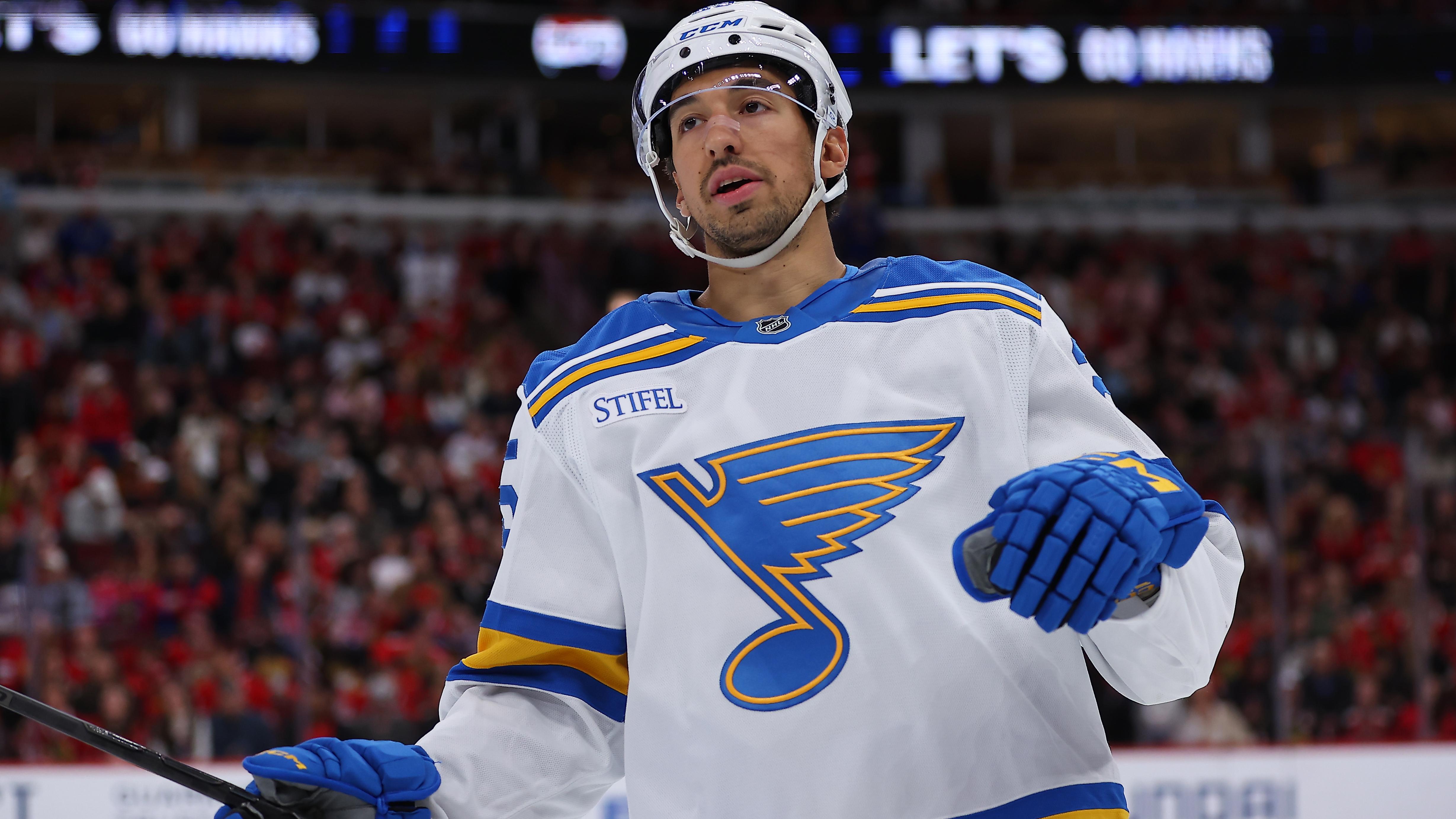 NHL: APR 11 Blues at Blackhawks