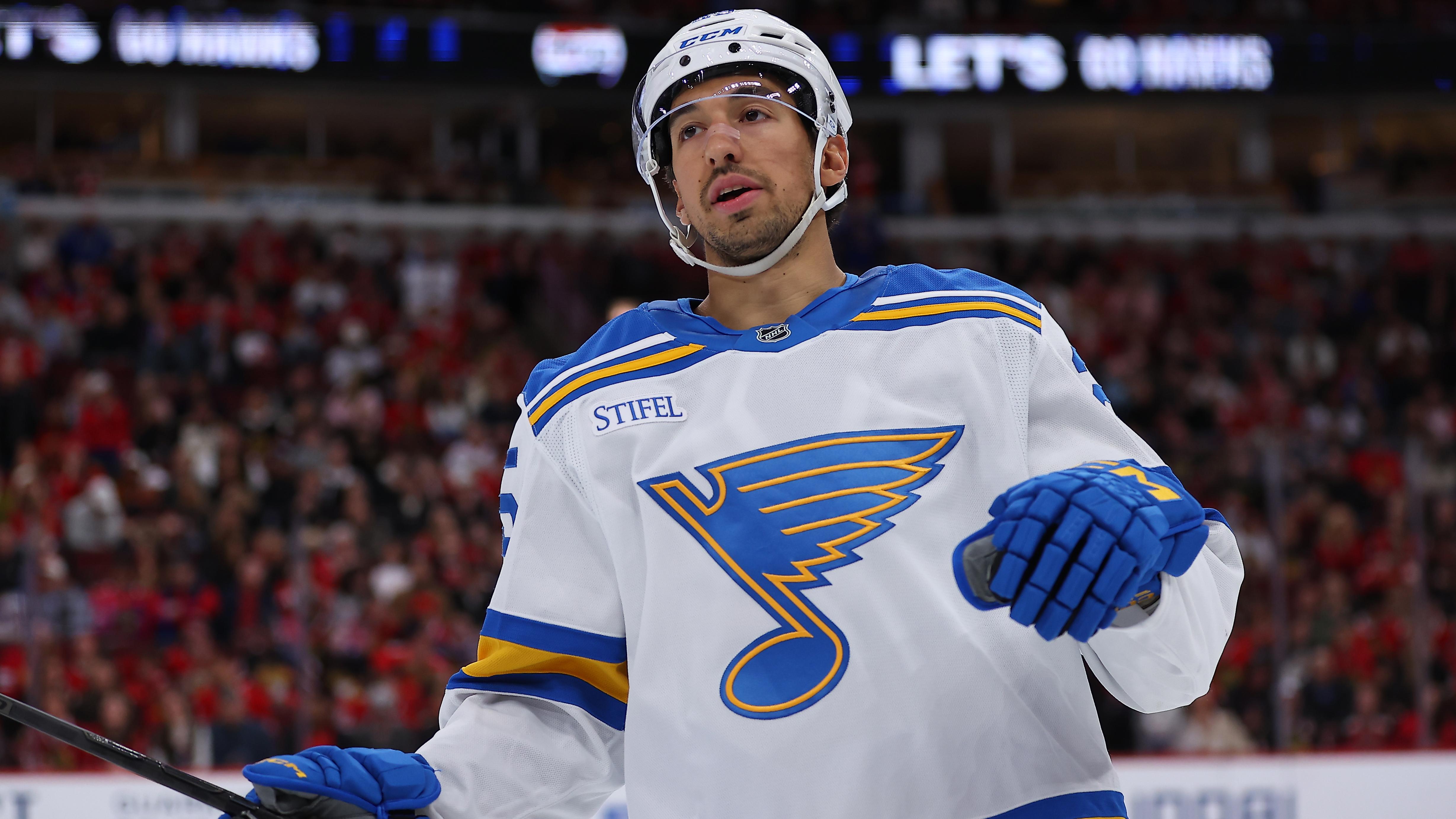 NHL: APR 11 Blues at Blackhawks