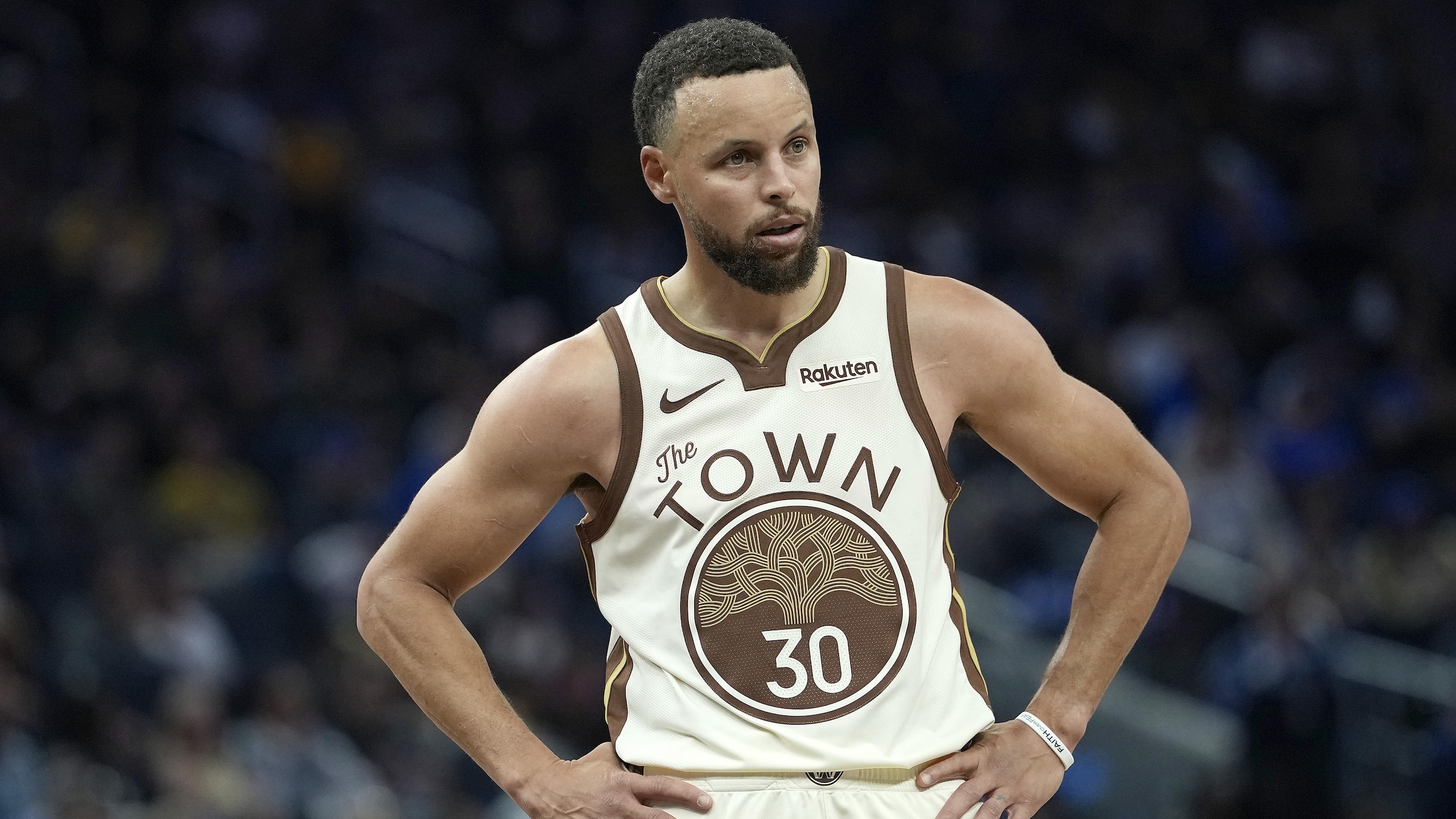 Sacramento Kings v Golden State Warriors