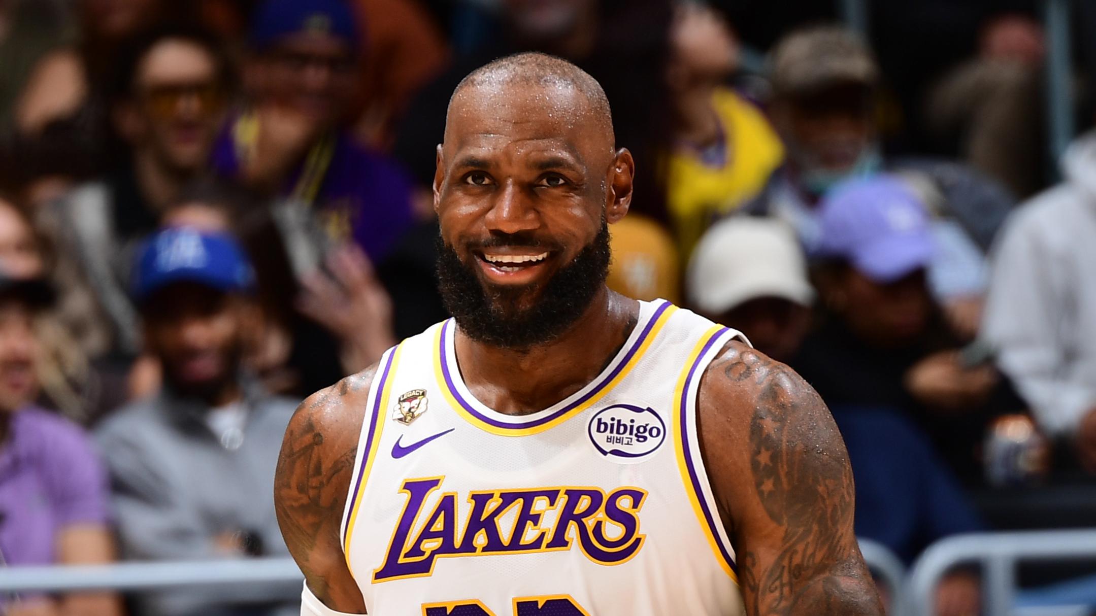 Utah Jazz v Los Angeles Lakers