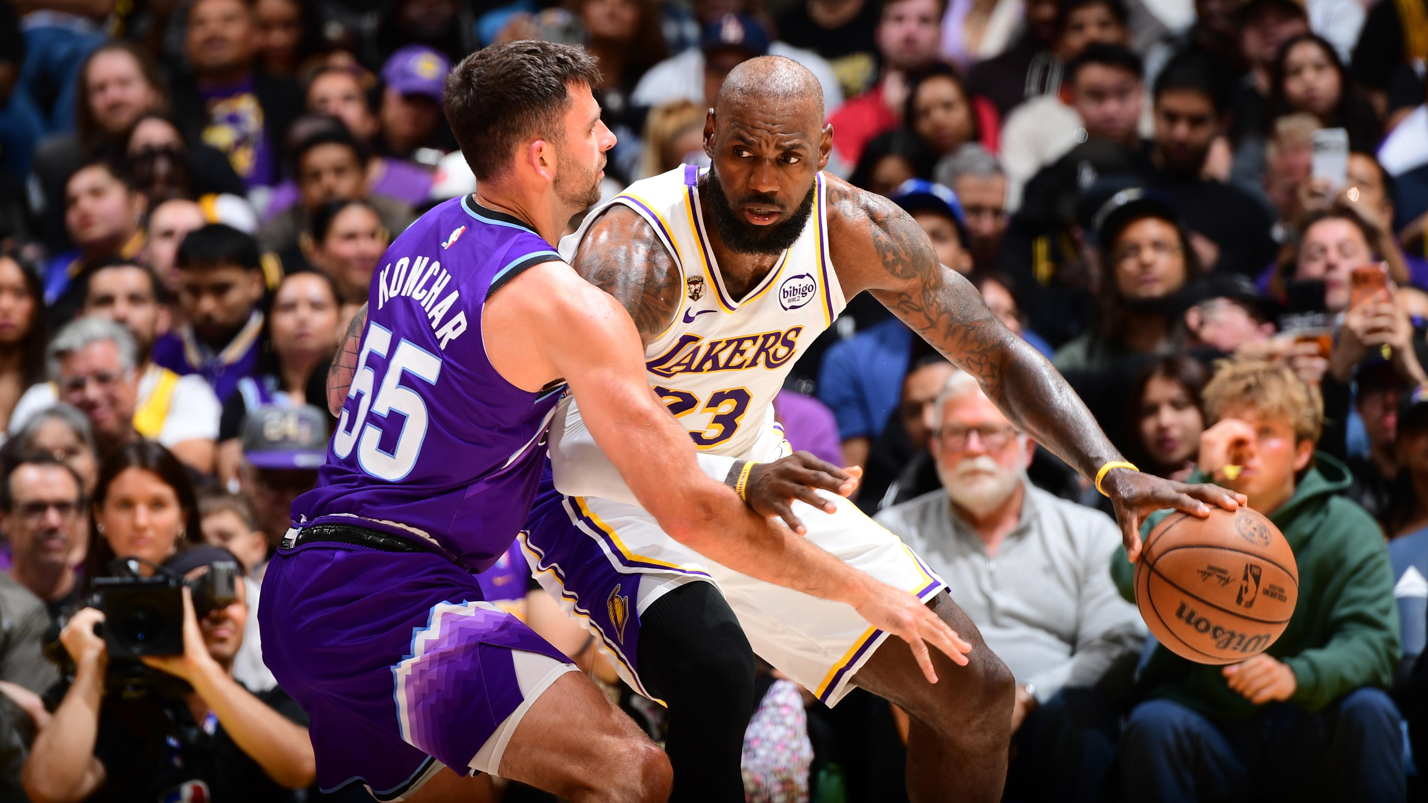 Utah Jazz v Los Angeles Lakers