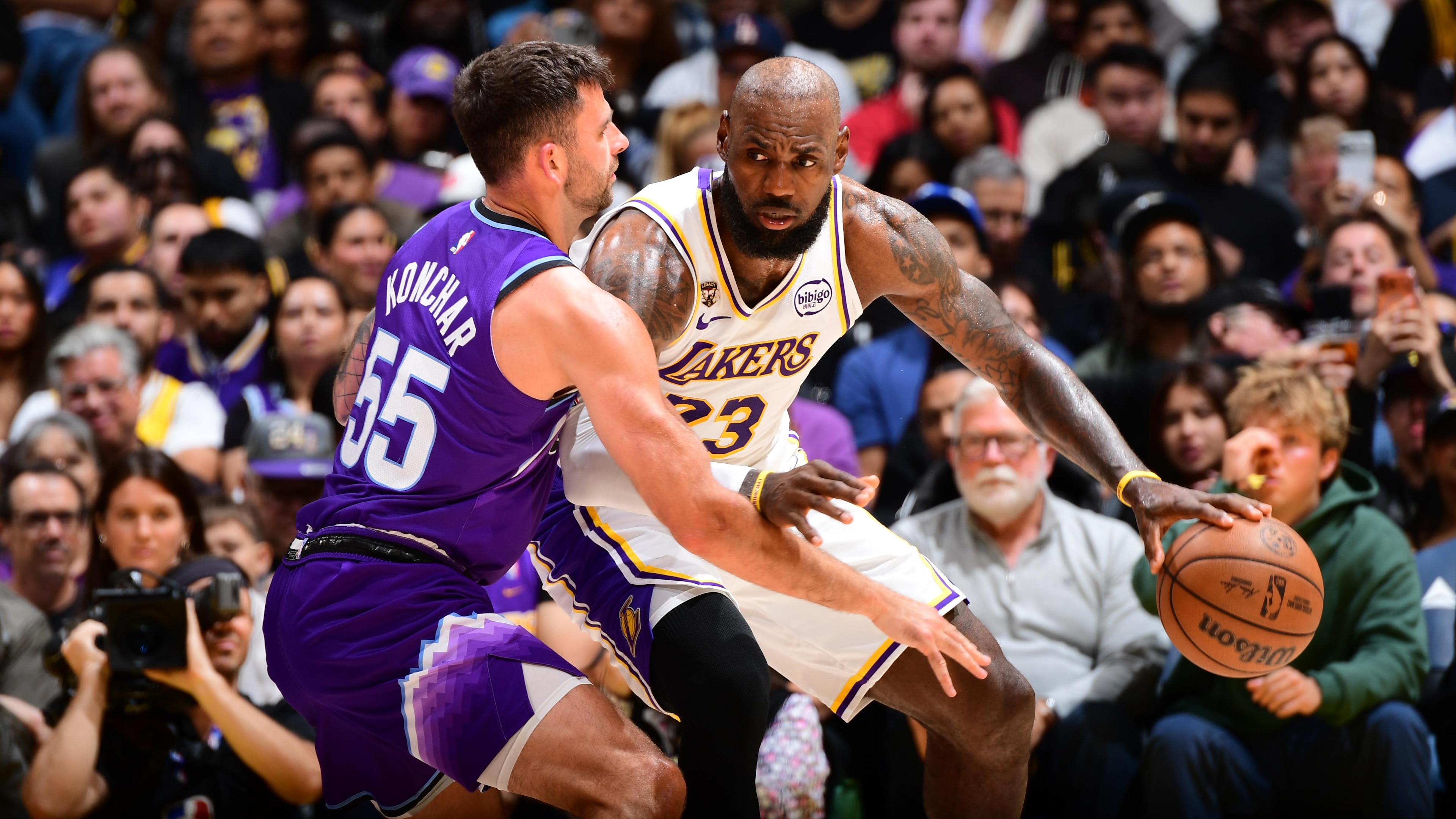 Utah Jazz v Los Angeles Lakers Utah Jazz v Los Angeles Lakers