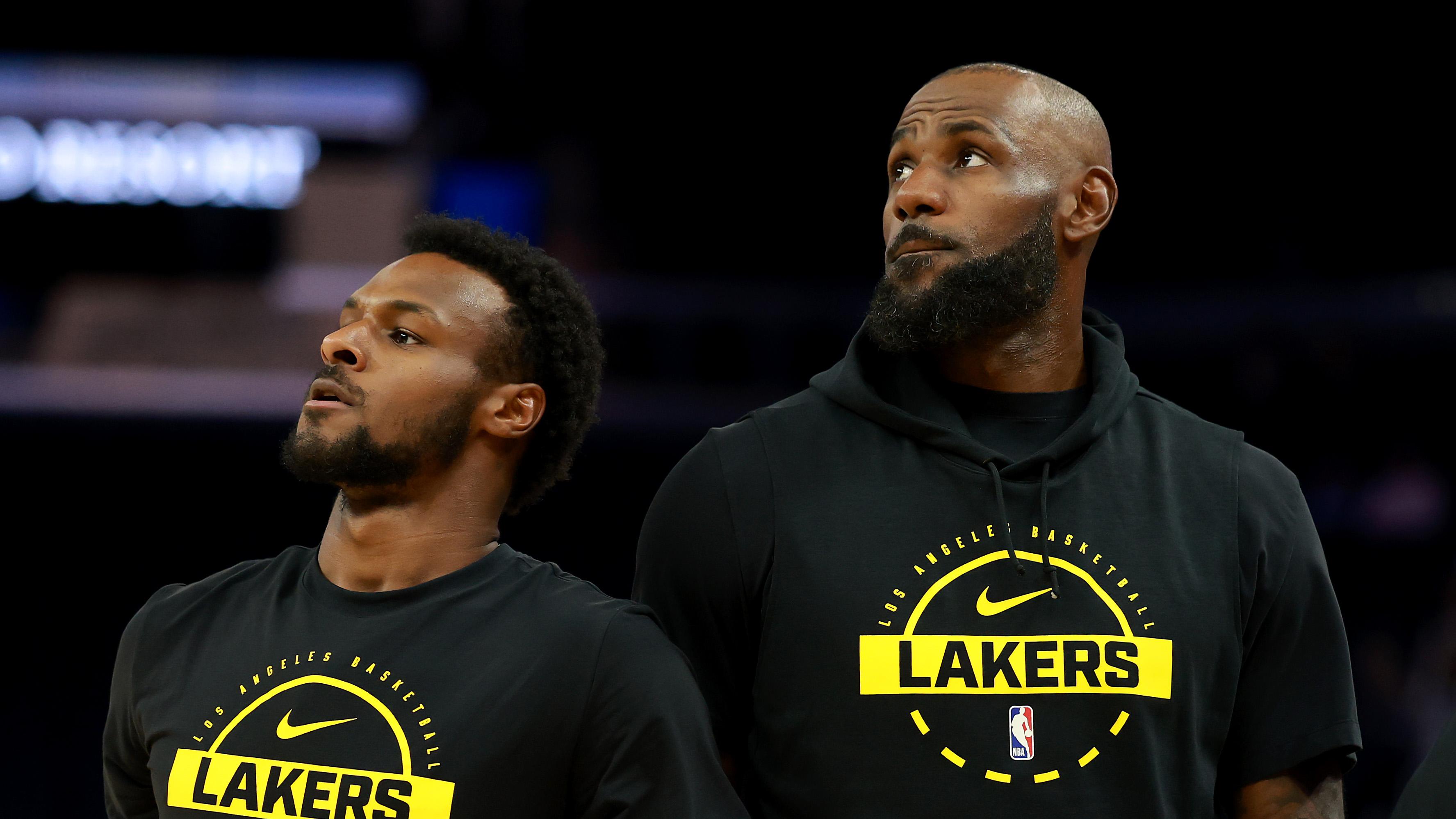 Los Angeles Lakers v Golden State Warriors