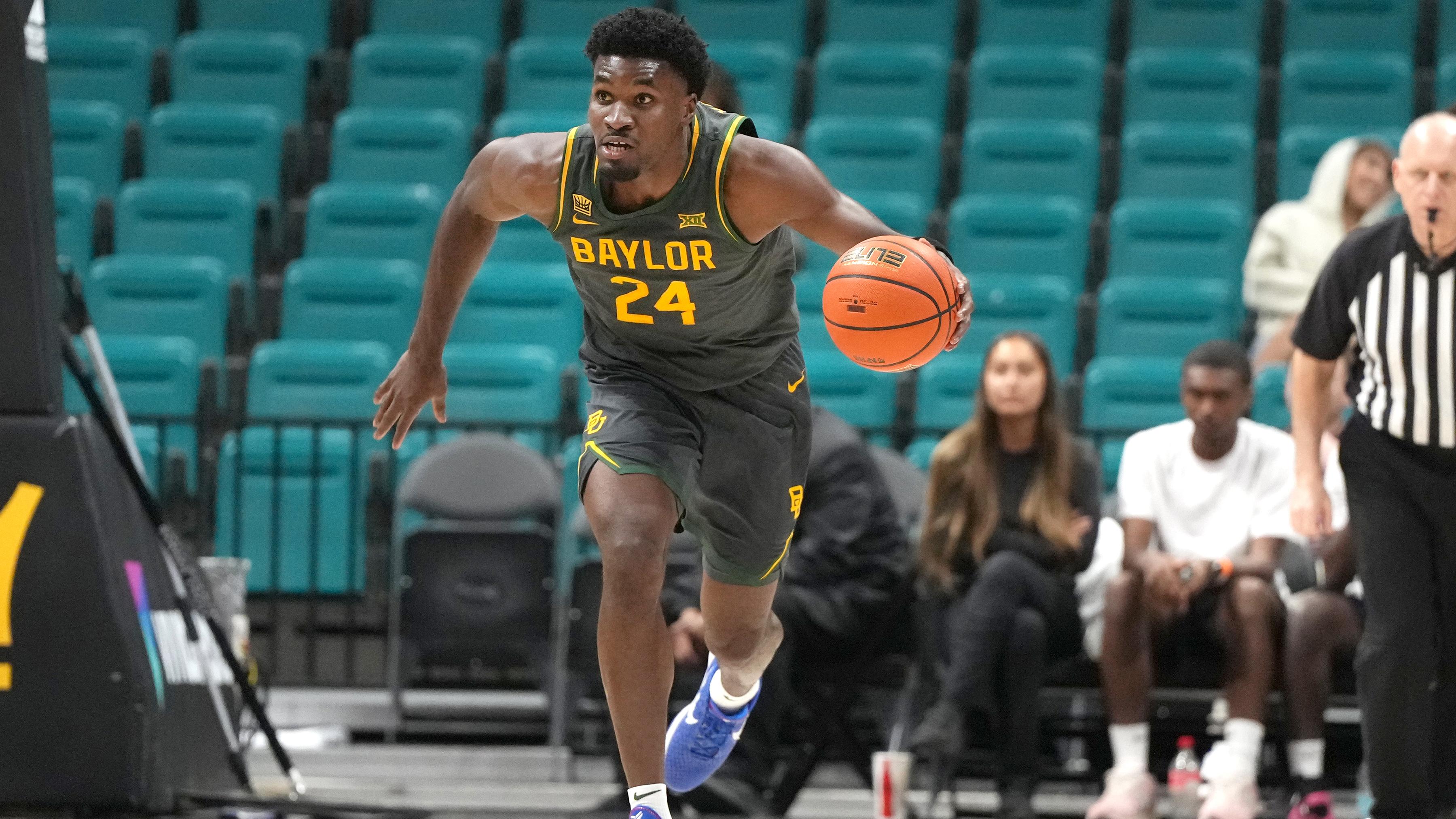 College Basketball Crown - Quarterfinal