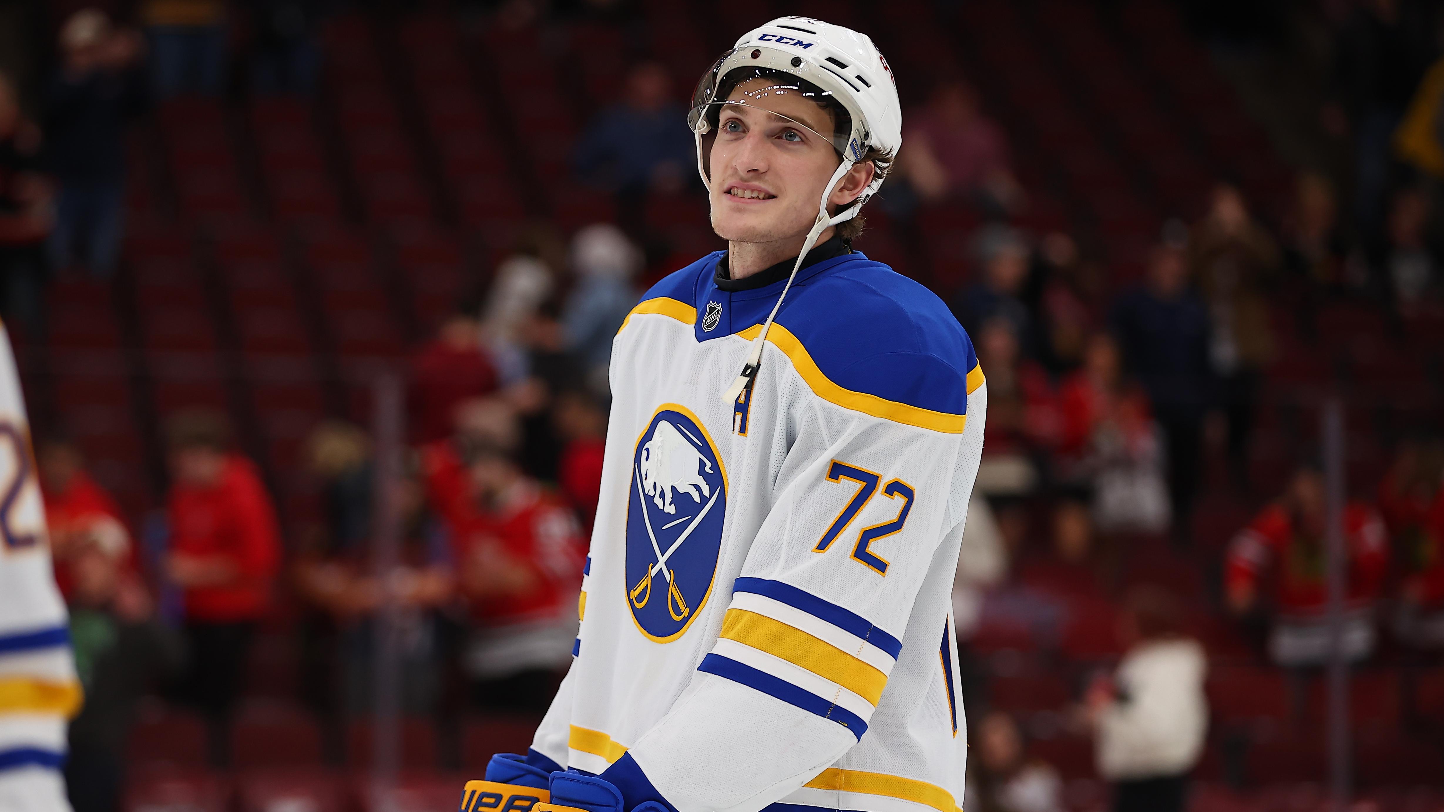 NHL: APR 13 Sabres at Blackhawks