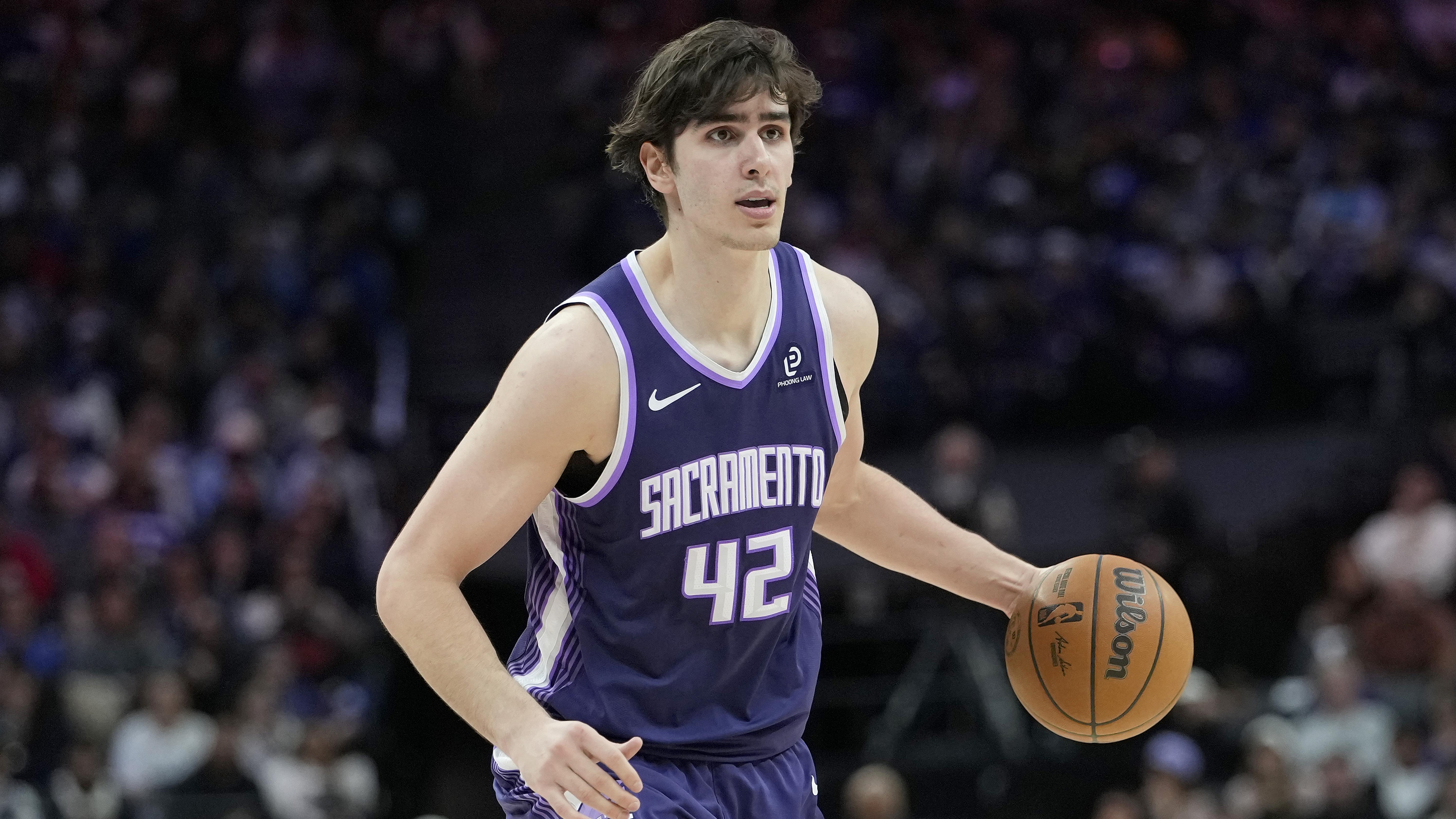 Golden State Warriors v Sacramento Kings