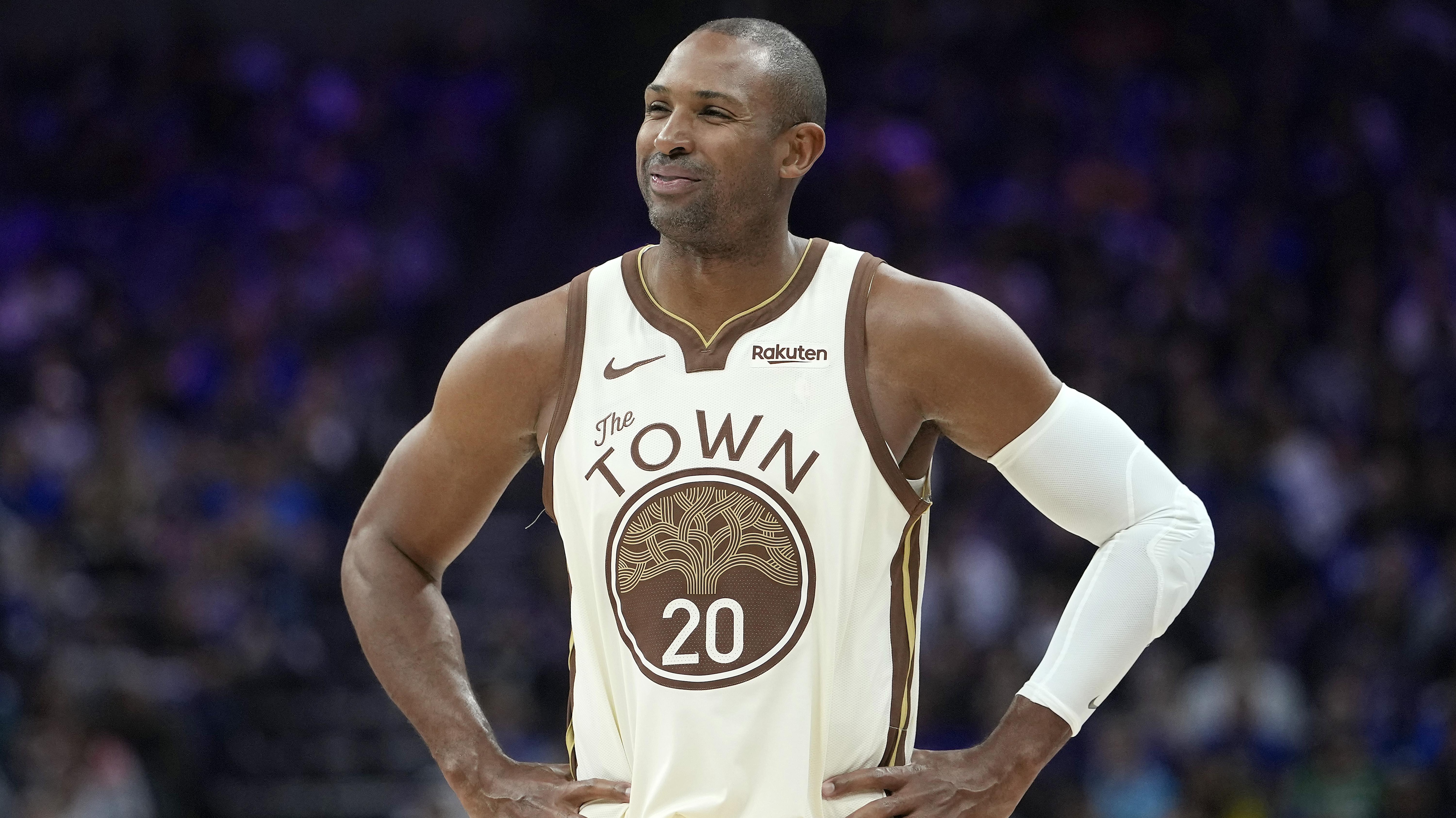 Golden State Warriors v Sacramento Kings