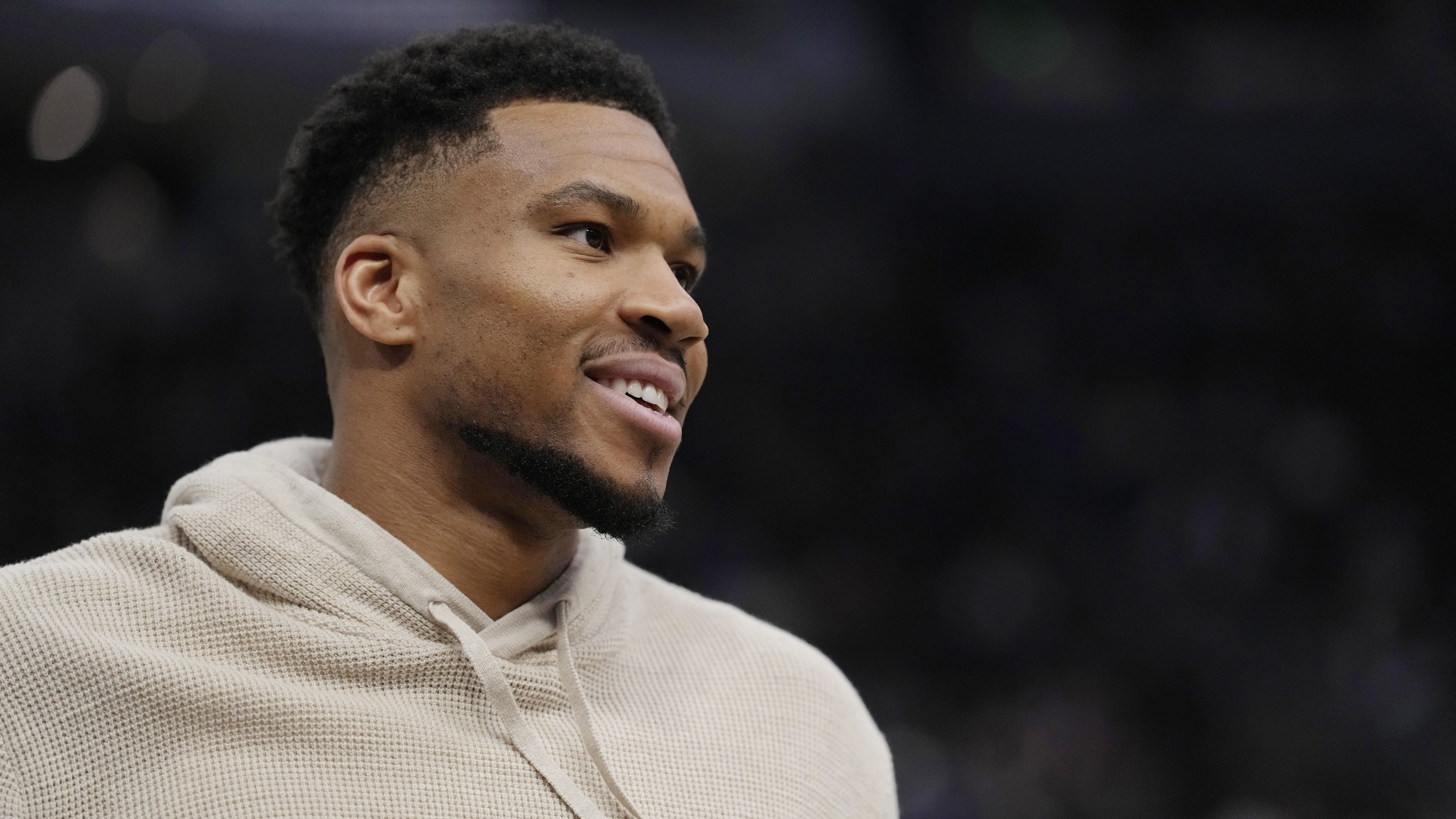 Report: Blazers to Pursue Giannis