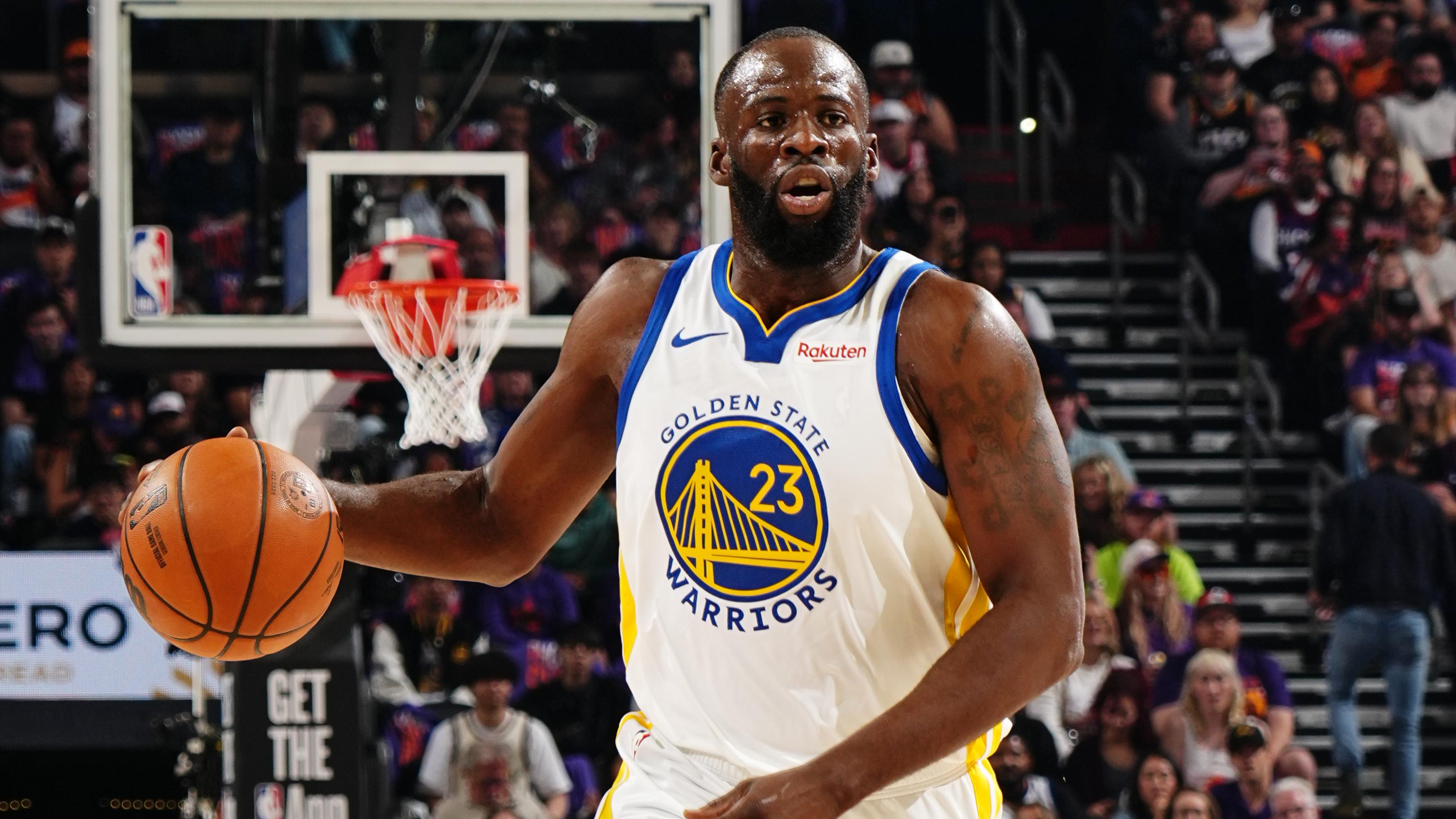 Golden State Warriors v Phoenix Suns - Play-In Tournament