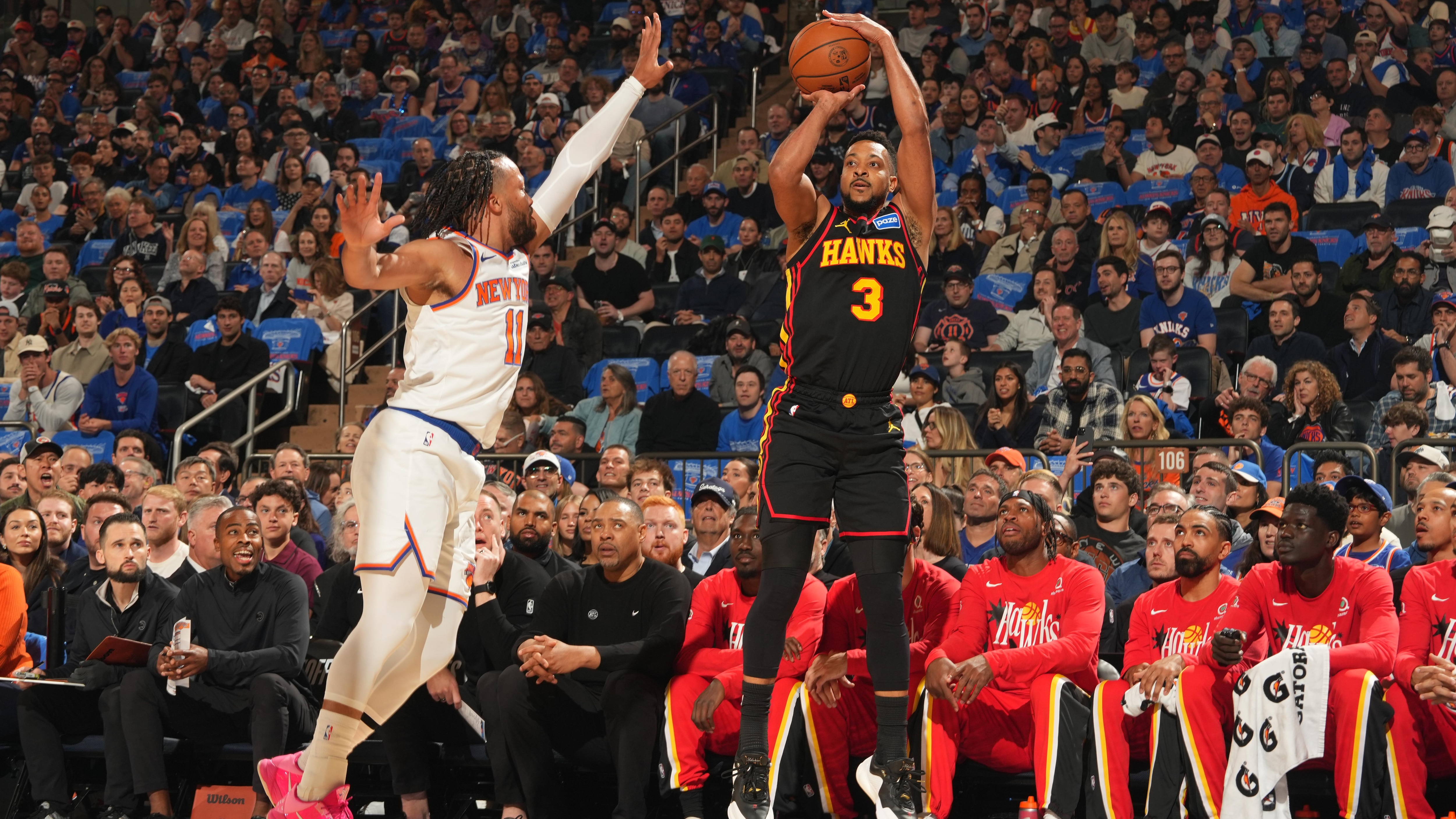 McCollum on Brunson Kick 🫣