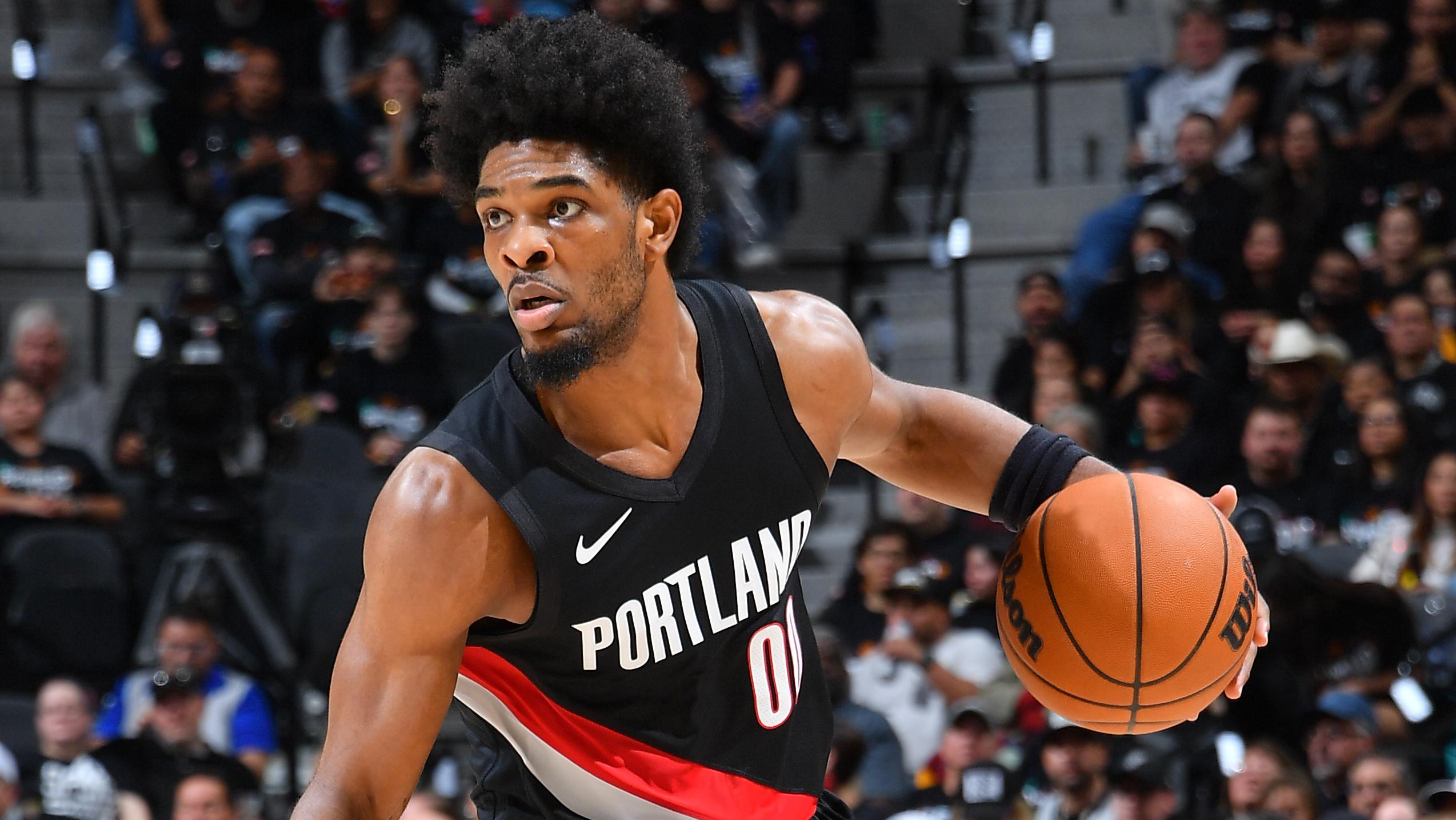 Blazers STUN Spurs in 4Q 😱