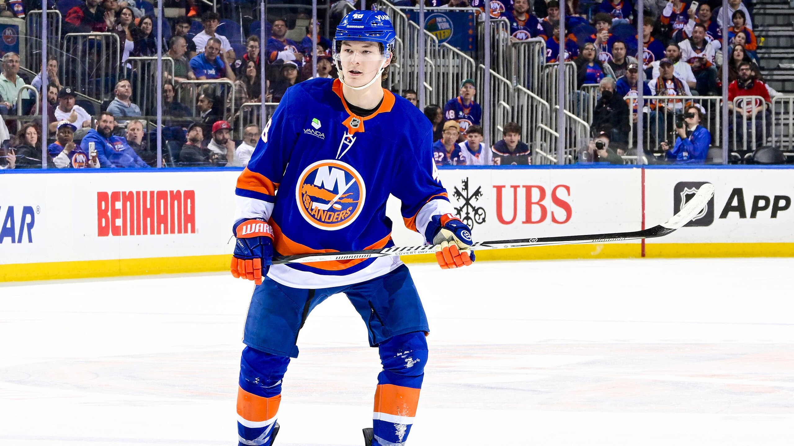 Carolina Hurricanes v New York Islanders