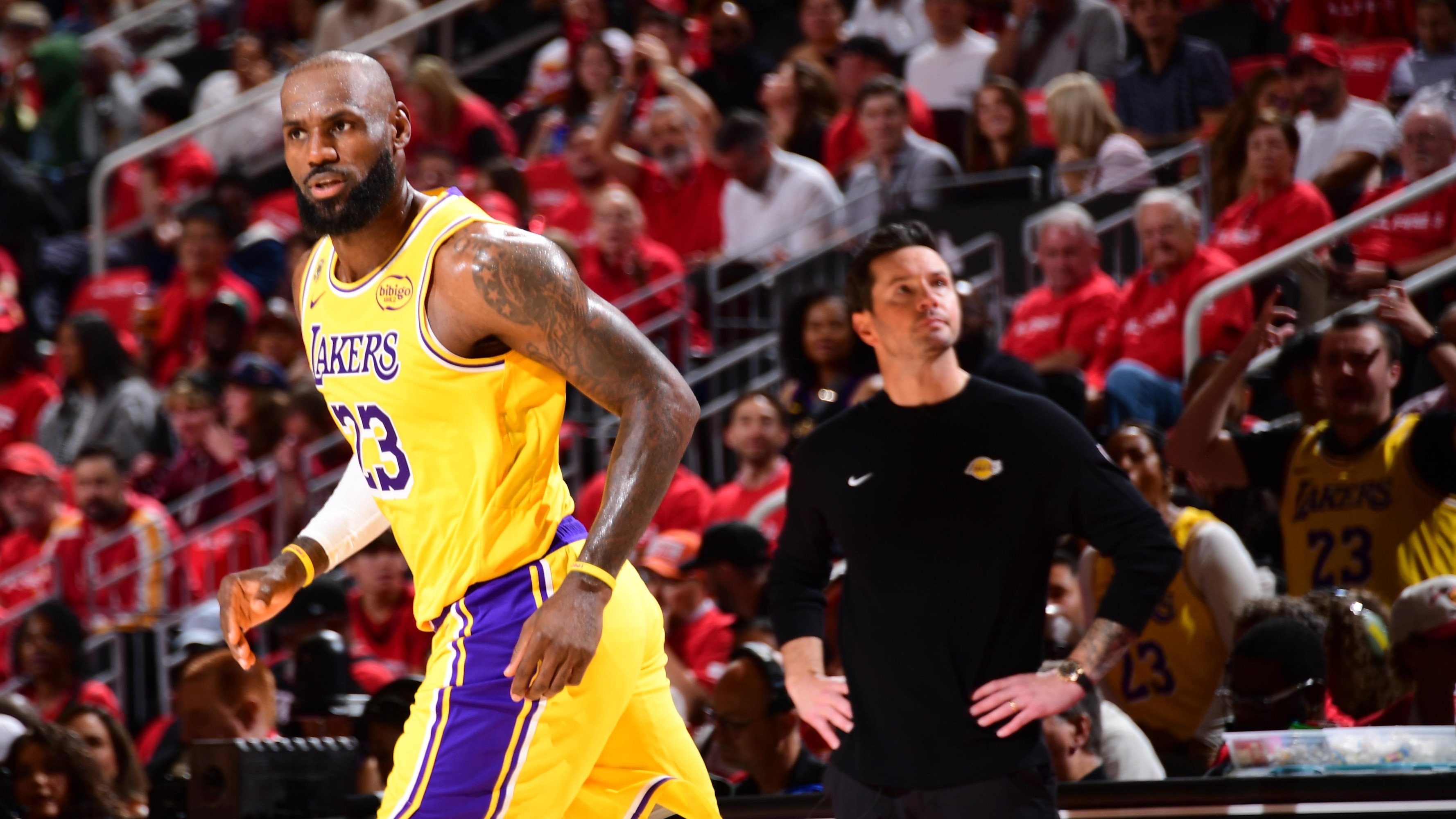 LeBron James Wows Fans in Lakers OT Win vs. Rockets in Game 3 with Luka, KD, Reaves Out