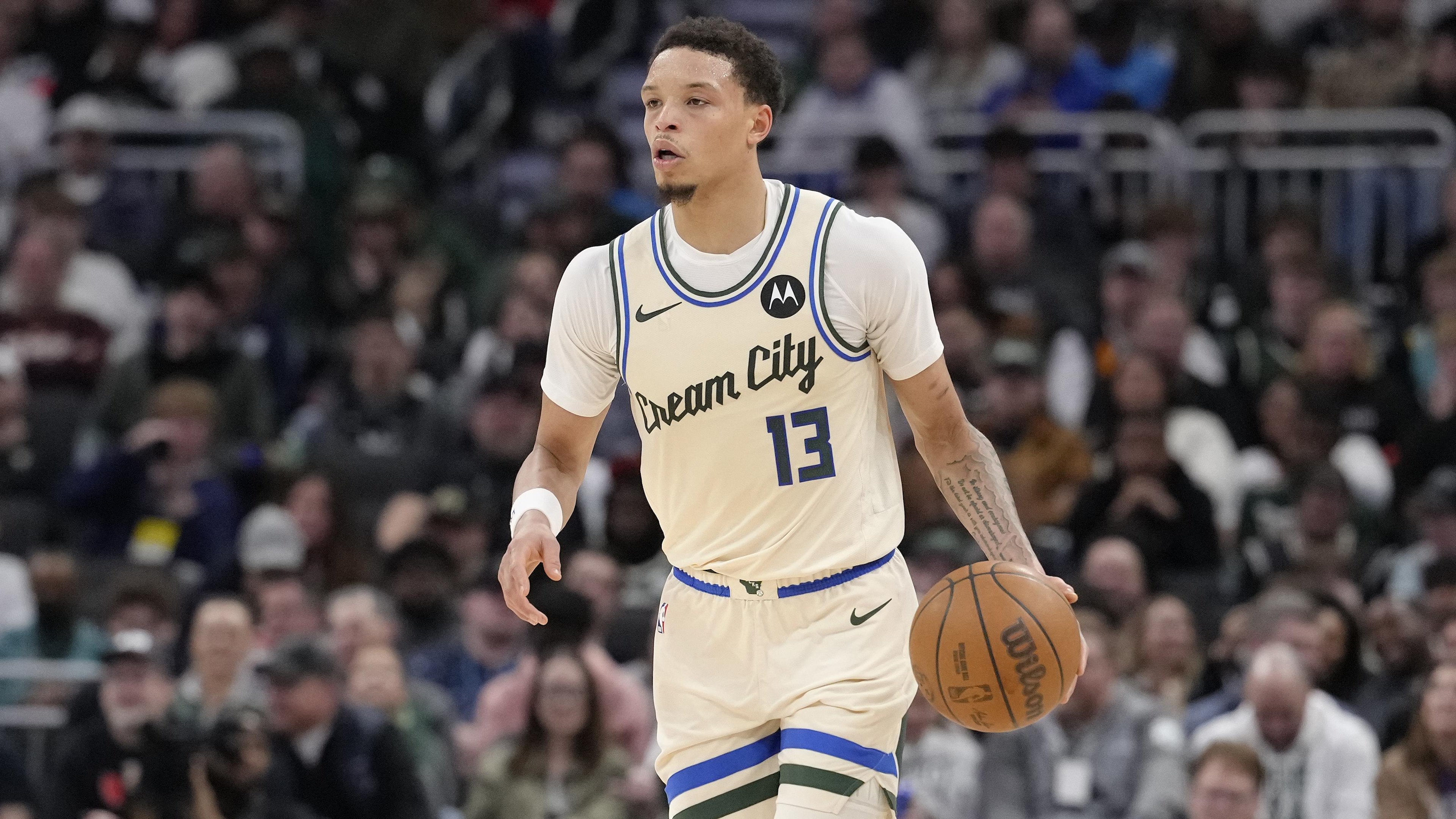 San Antonio Spurs v Milwaukee Bucks San Antonio Spurs v Milwaukee Bucks