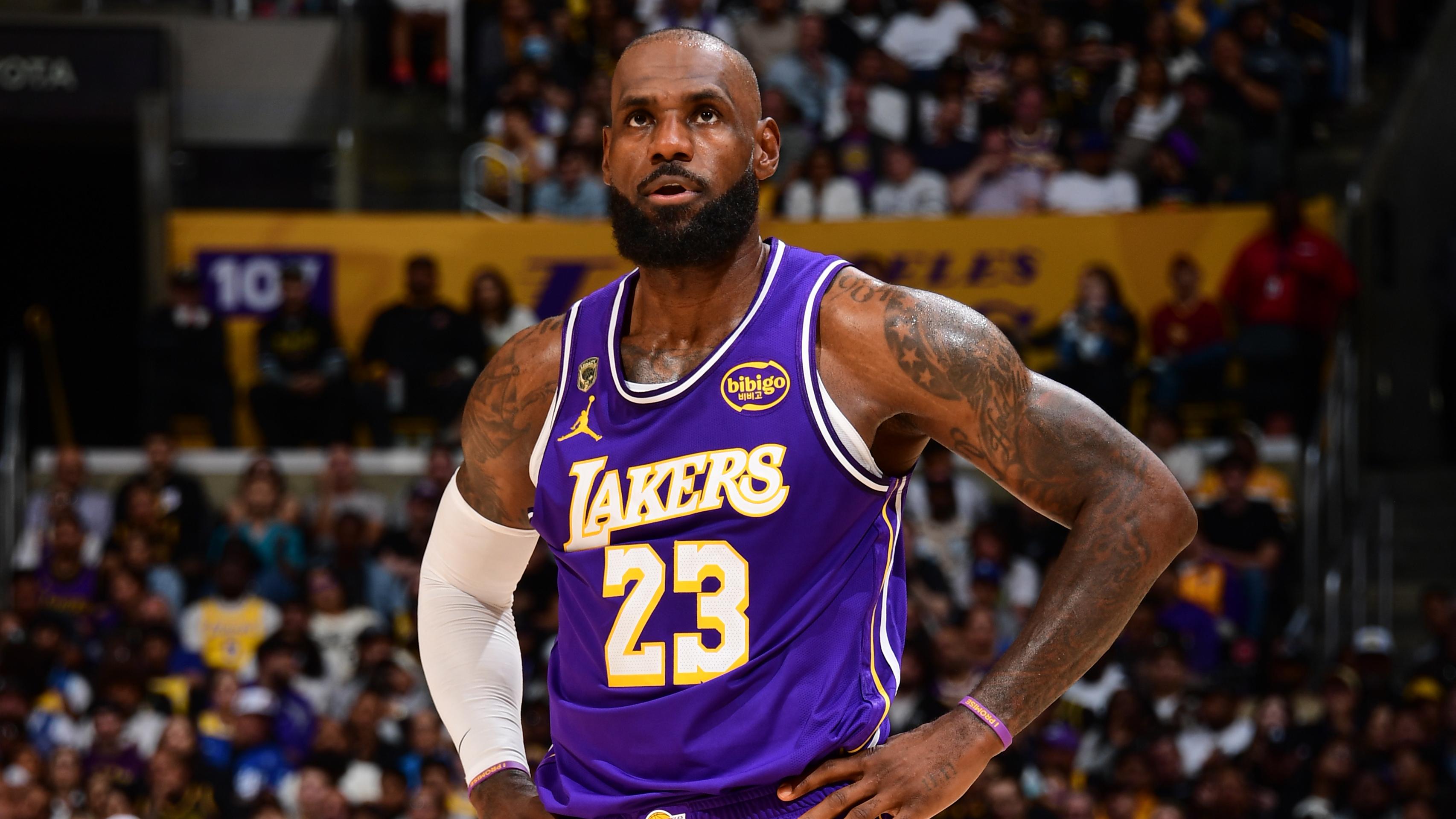 Houston Rockets v Los Angeles Lakers - Game Five