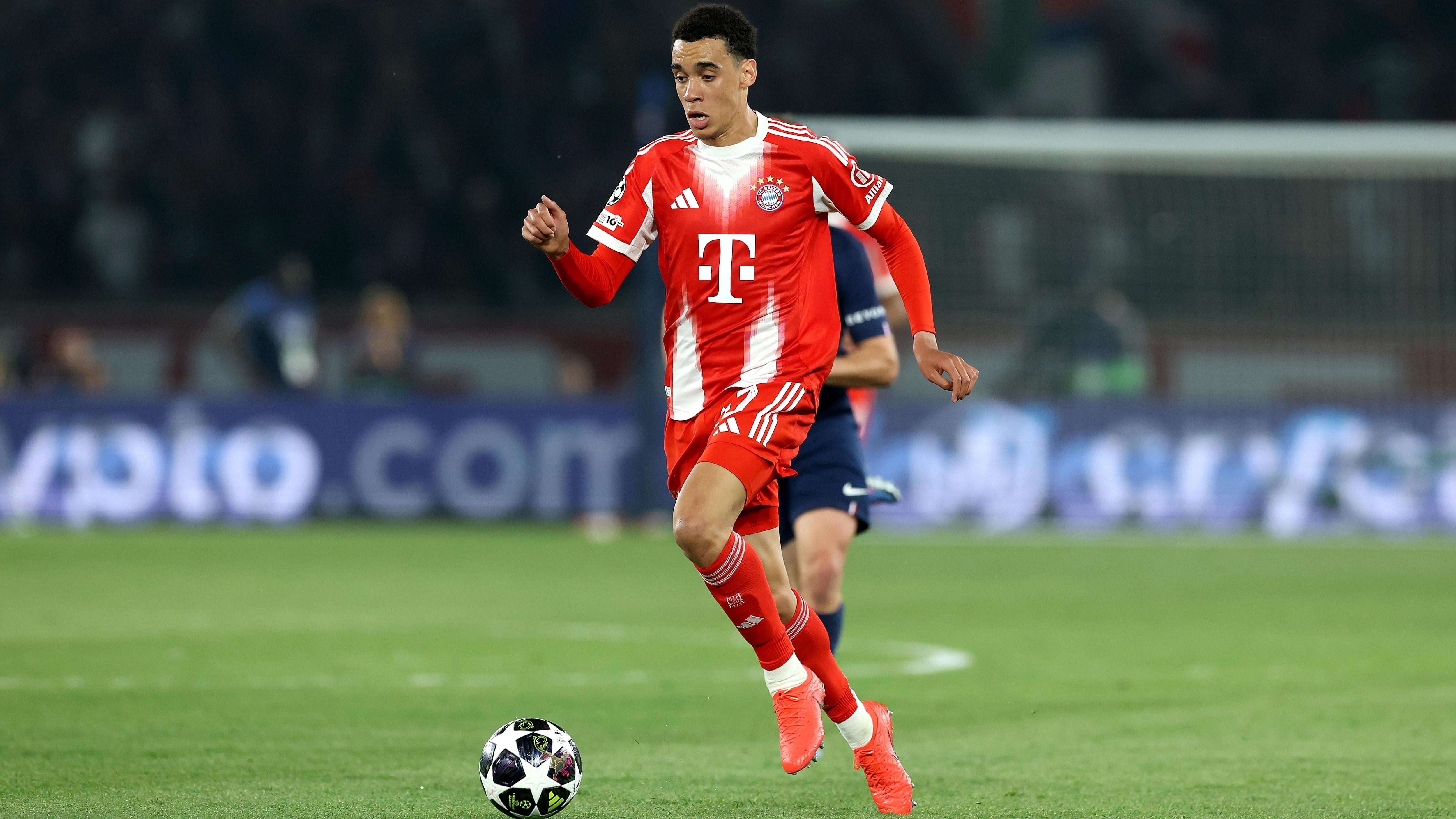 Paris Saint-Germain v FC Bayern München - UEFA Champions League 2025/26 Semi Final First Leg