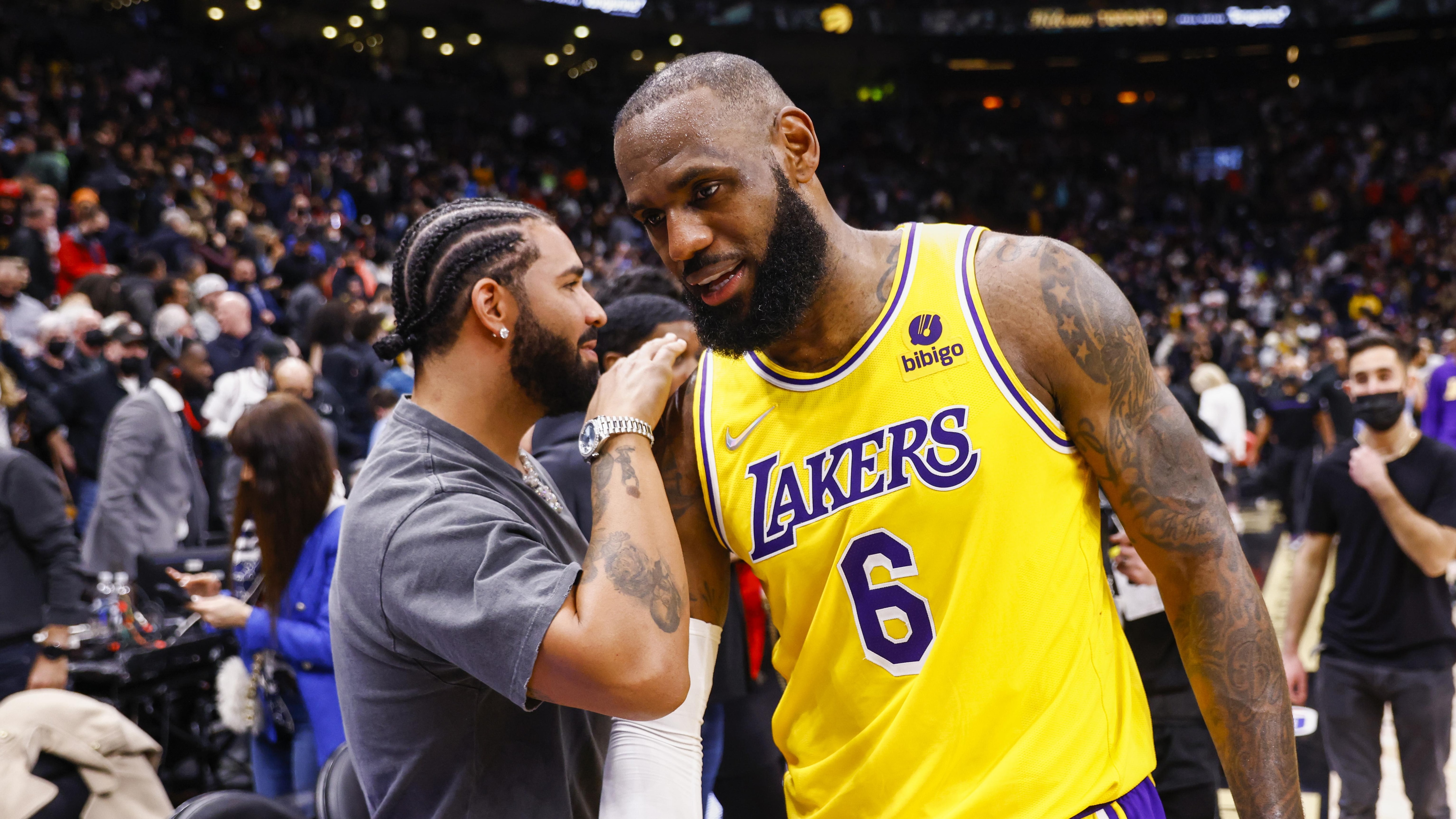 Los Angeles Lakers v Toronto Raptors