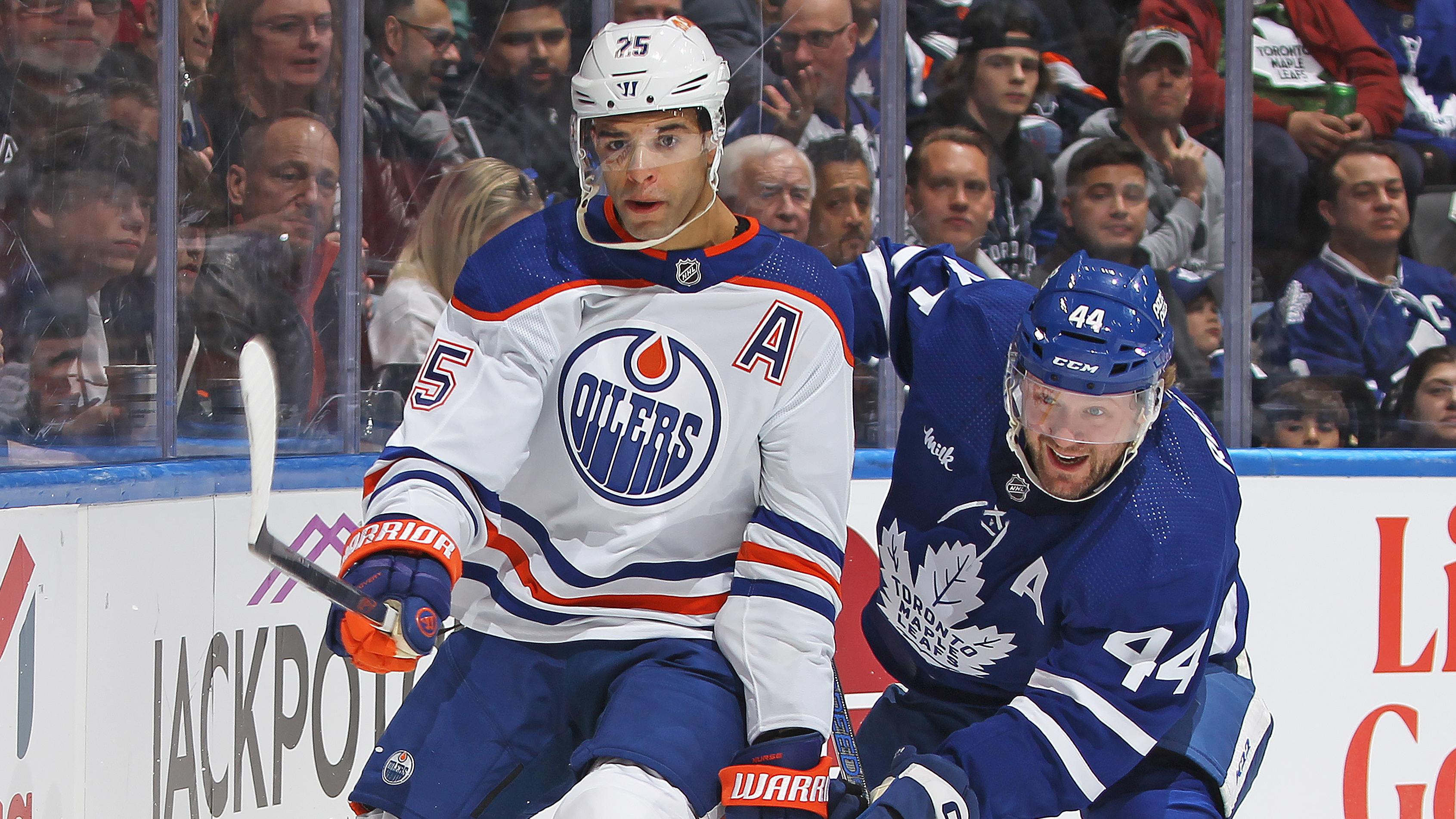 Edmonton Oilers v Toronto Maple Leafs
