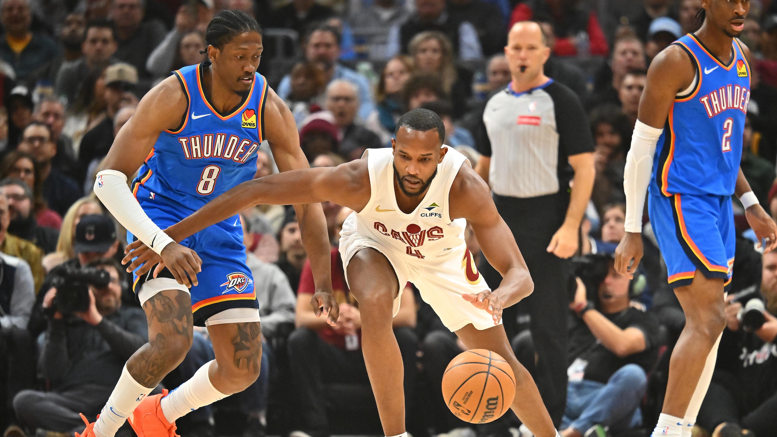 Oklahoma City Thunder v Cleveland Cavaliers Oklahoma City Thunder v Cleveland Cavaliers