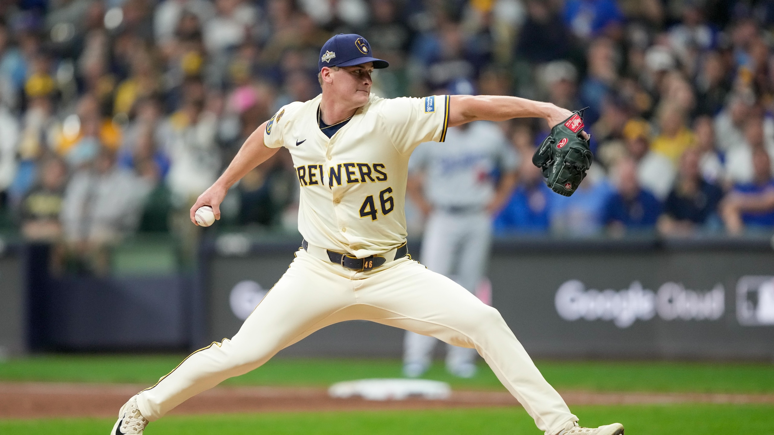 Championship Series - Los Angeles Dodgers v Milwaukee Brewers - Game 1