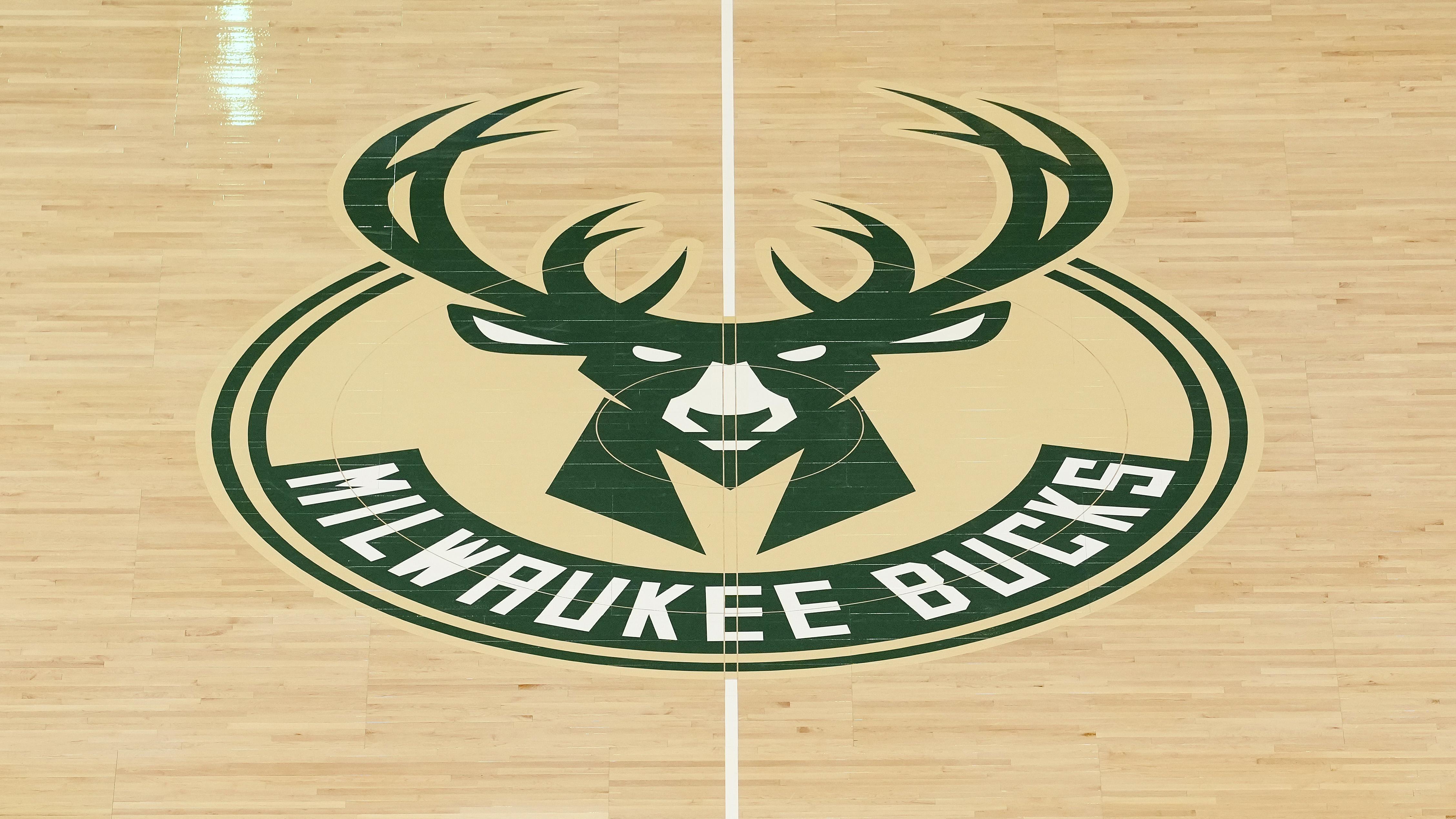 Golden State Warriors v Milwaukee Bucks
