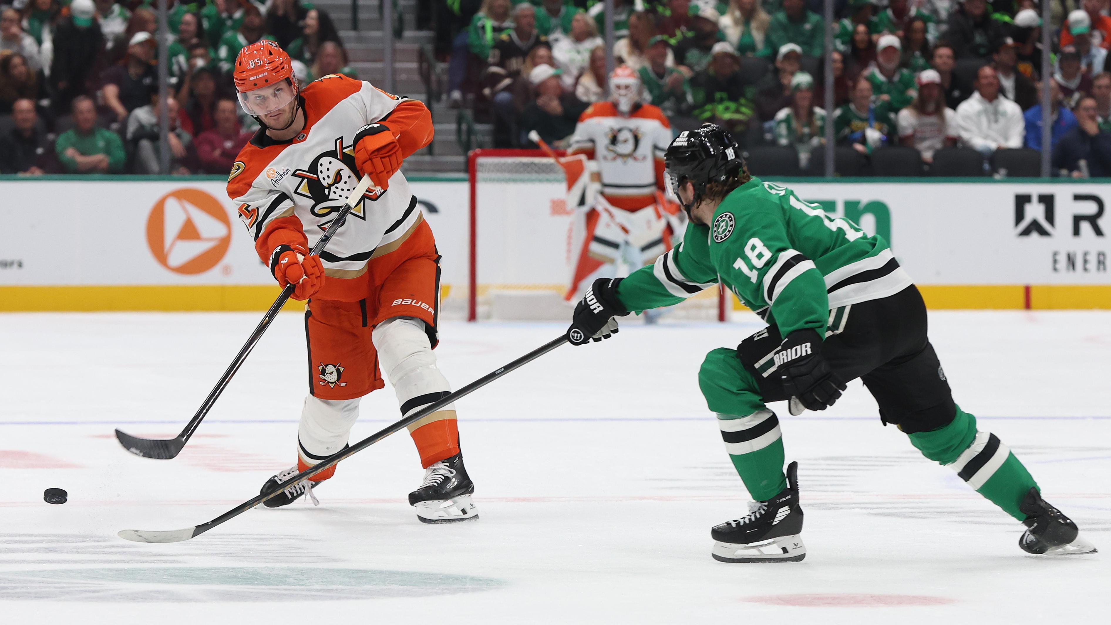 Anaheim Ducks v Dallas Stars