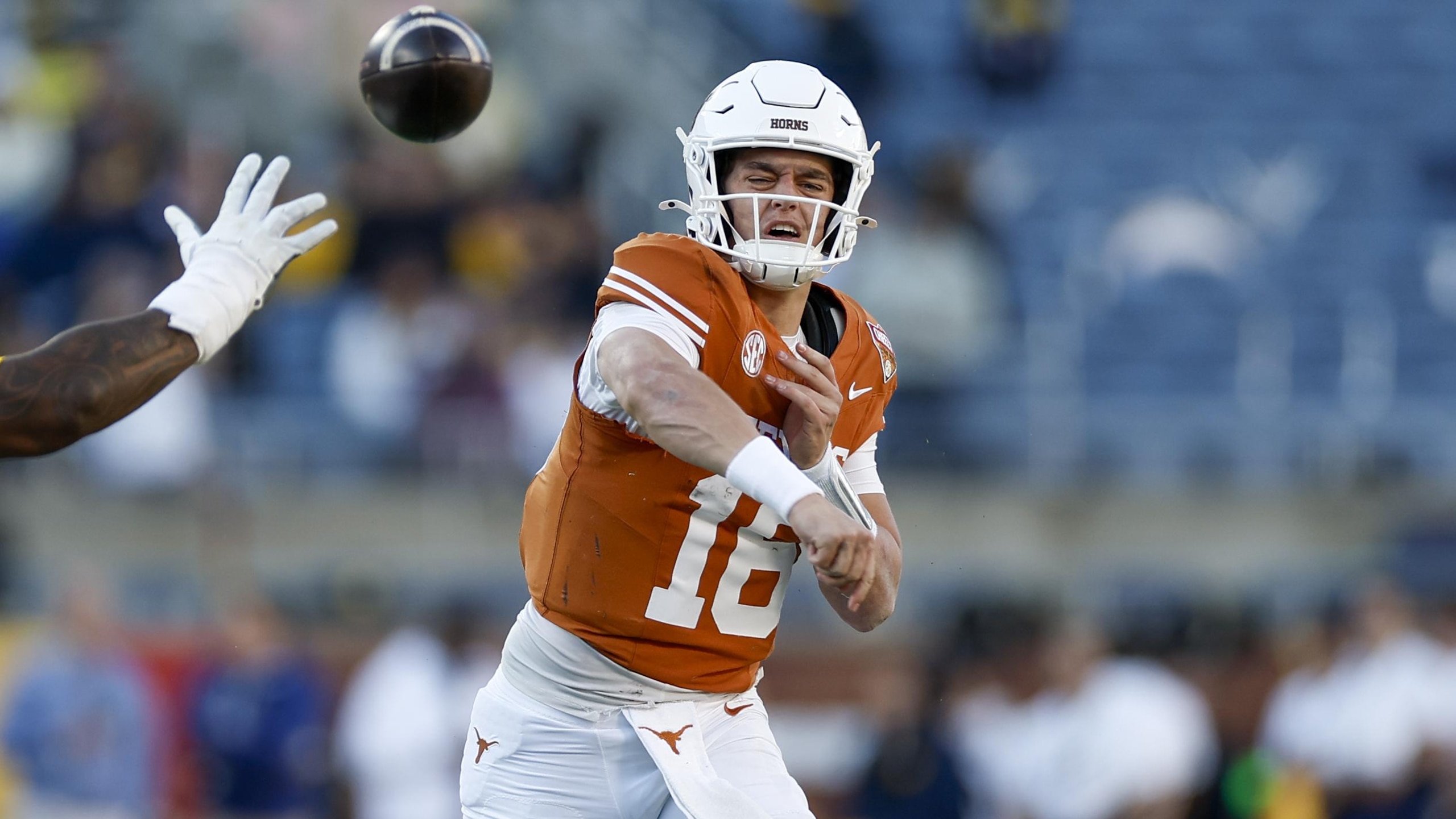 COLLEGE FOOTBALL: DEC 31 Cheez-It Citrus Bowl Michigan vs Texas