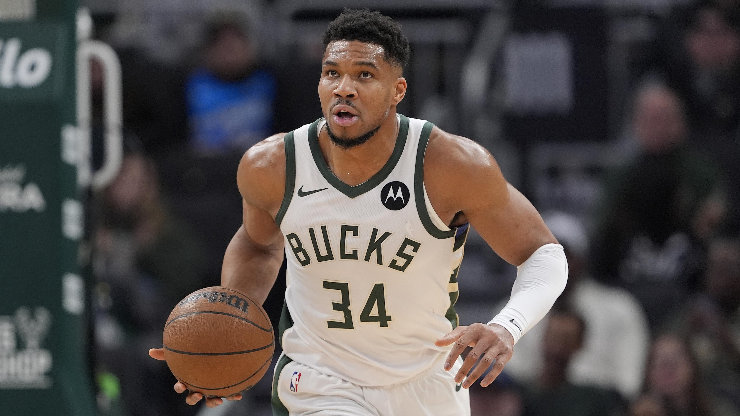 Washington Wizards v Milwaukee Bucks Washington Wizards v Milwaukee Bucks
