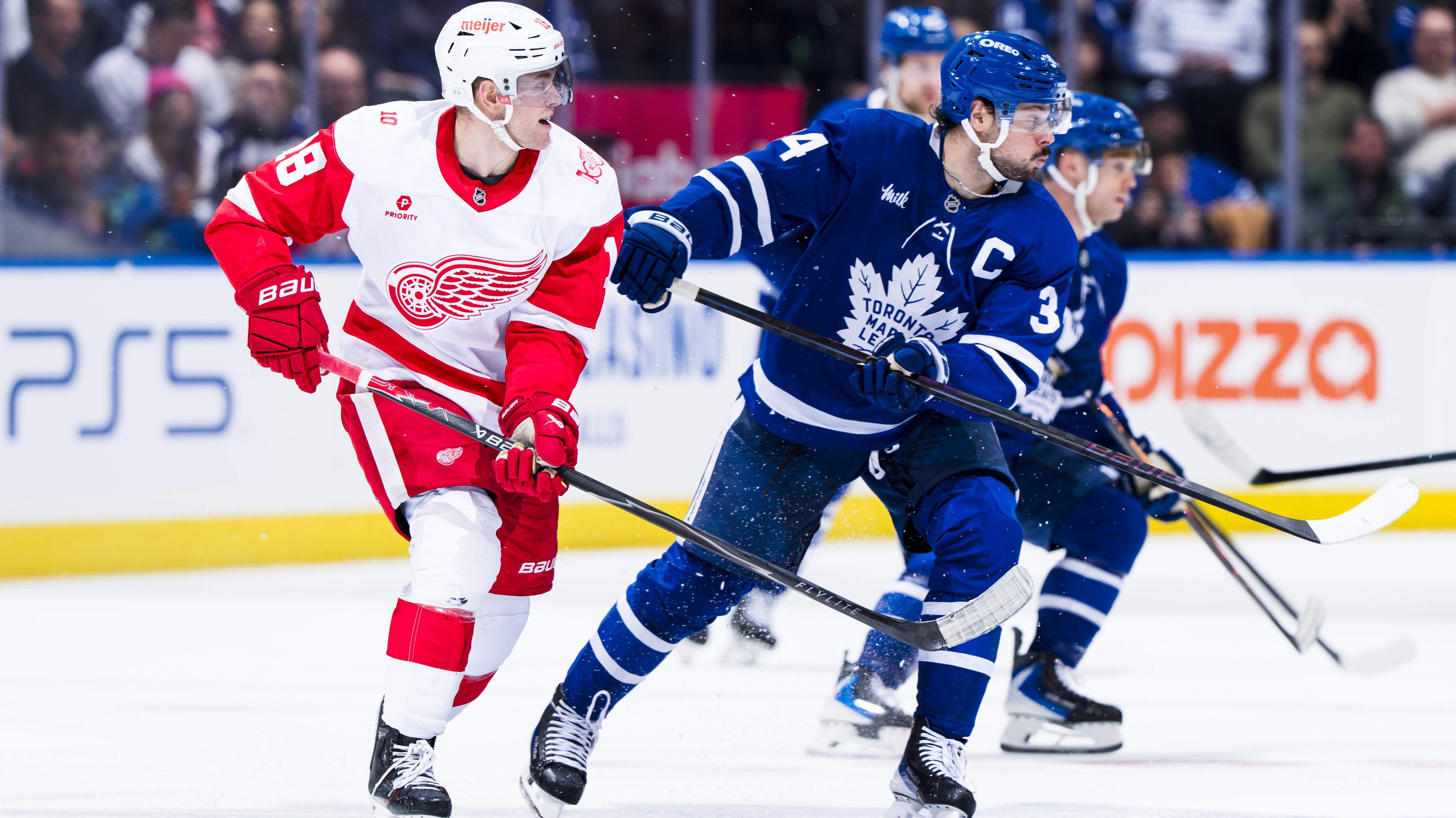 Detroit Red Wings v Toronto Maple Leafs
