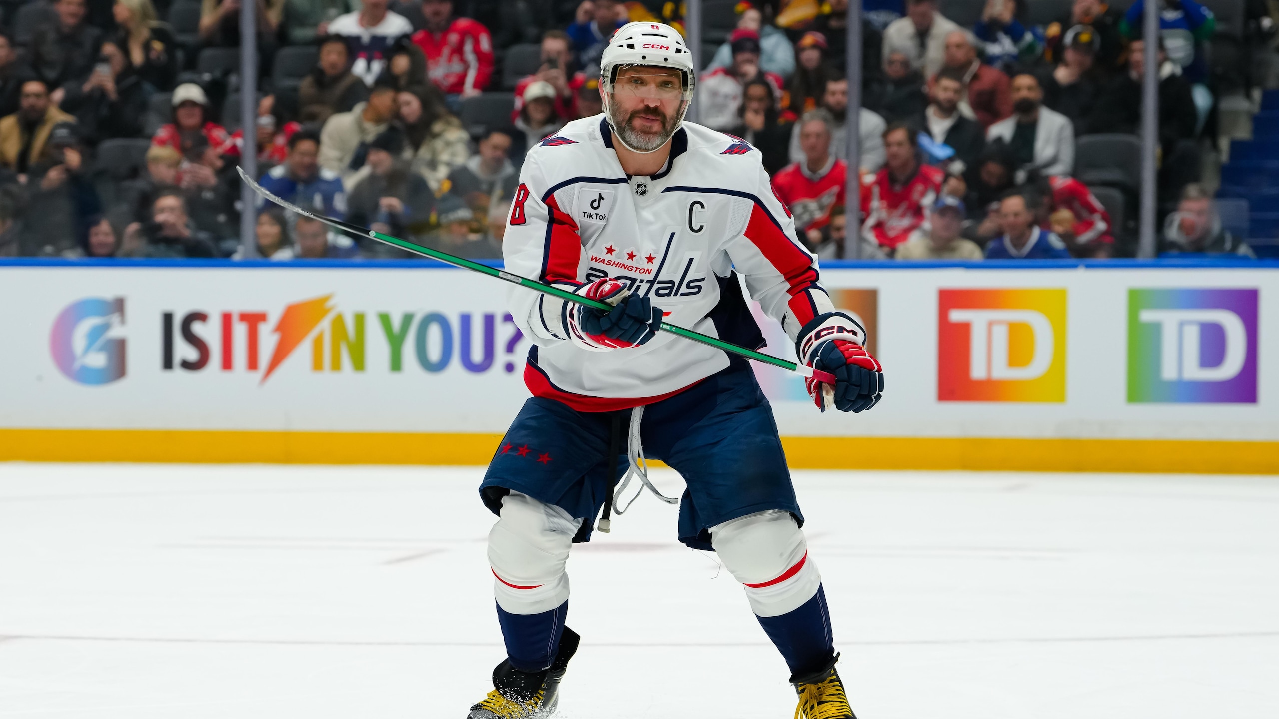 Washington Capitals v Vancouver Canucks