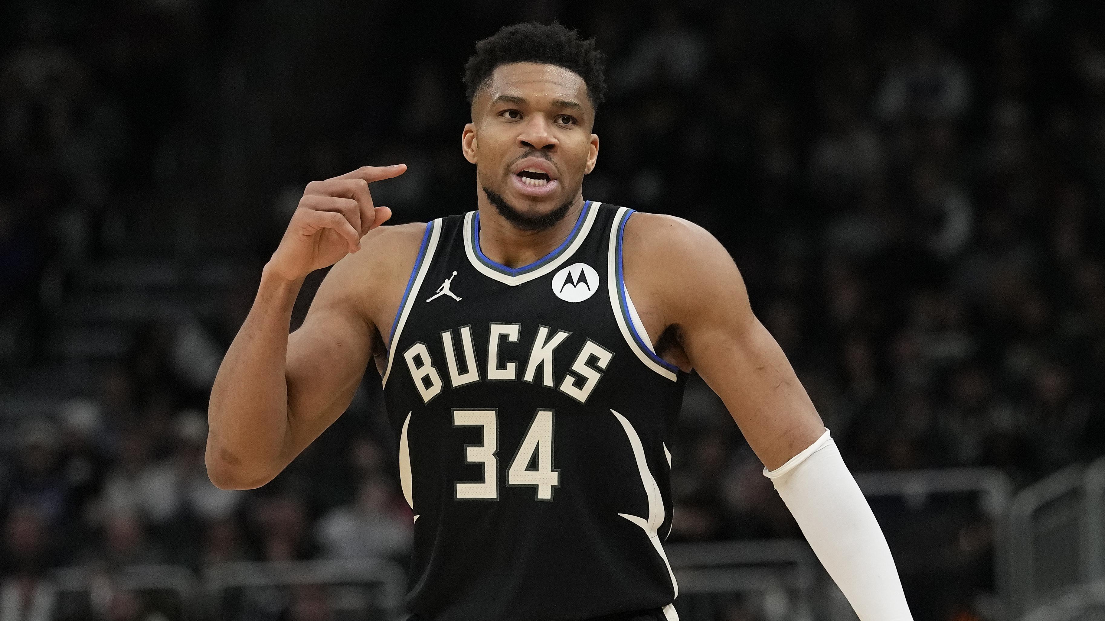 Denver Nuggets v Milwaukee Bucks