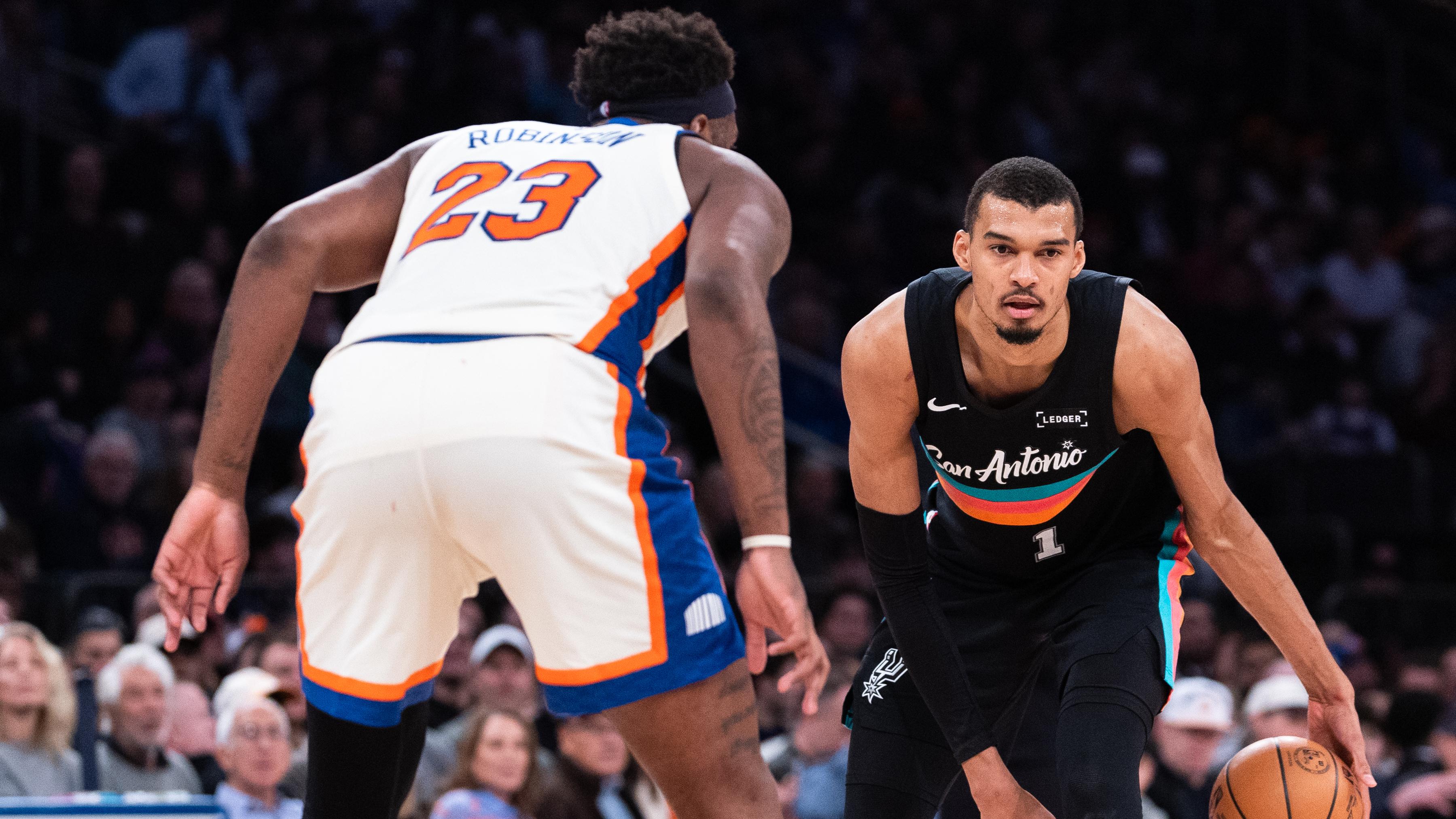 San Antonio Spurs v New York Knicks San Antonio Spurs v New York Knicks