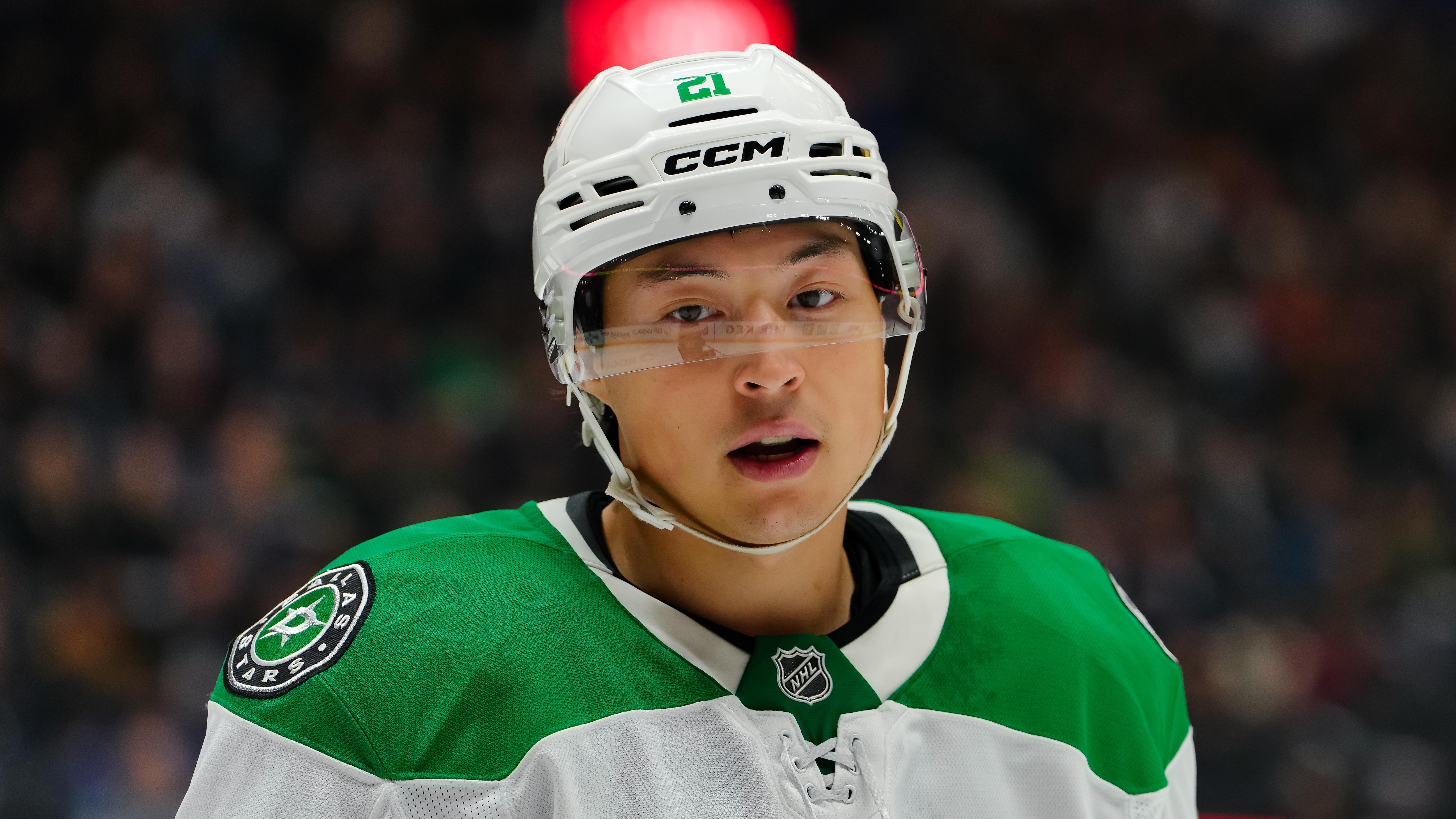 Dallas Stars v Vancouver Canucks Dallas Stars v Vancouver Canucks