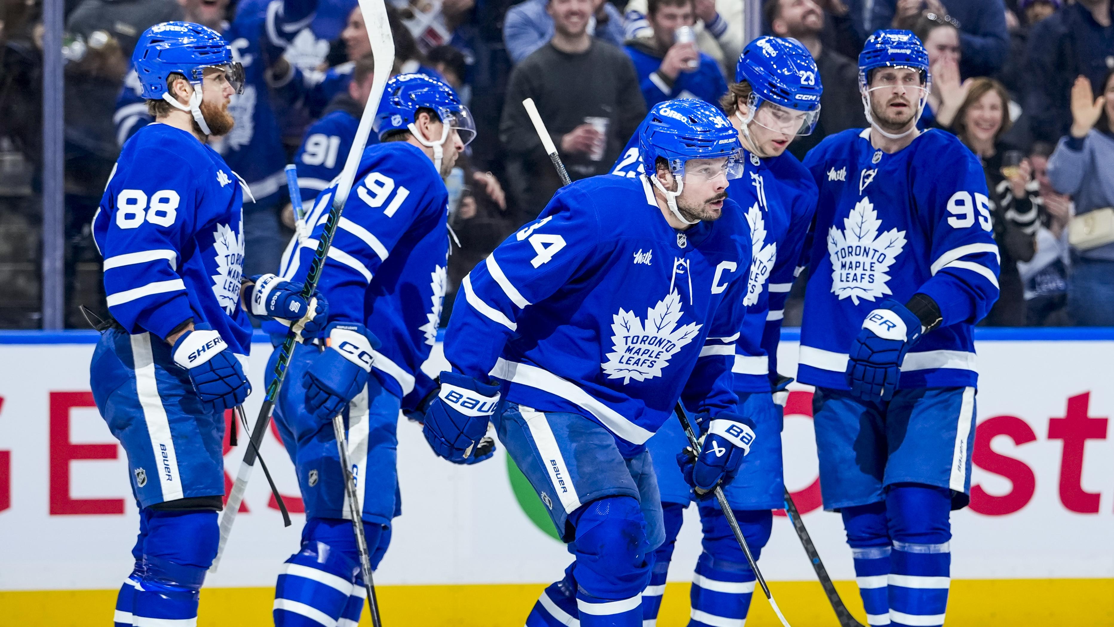 Anaheim Ducks  v Toronto Maple Leafs